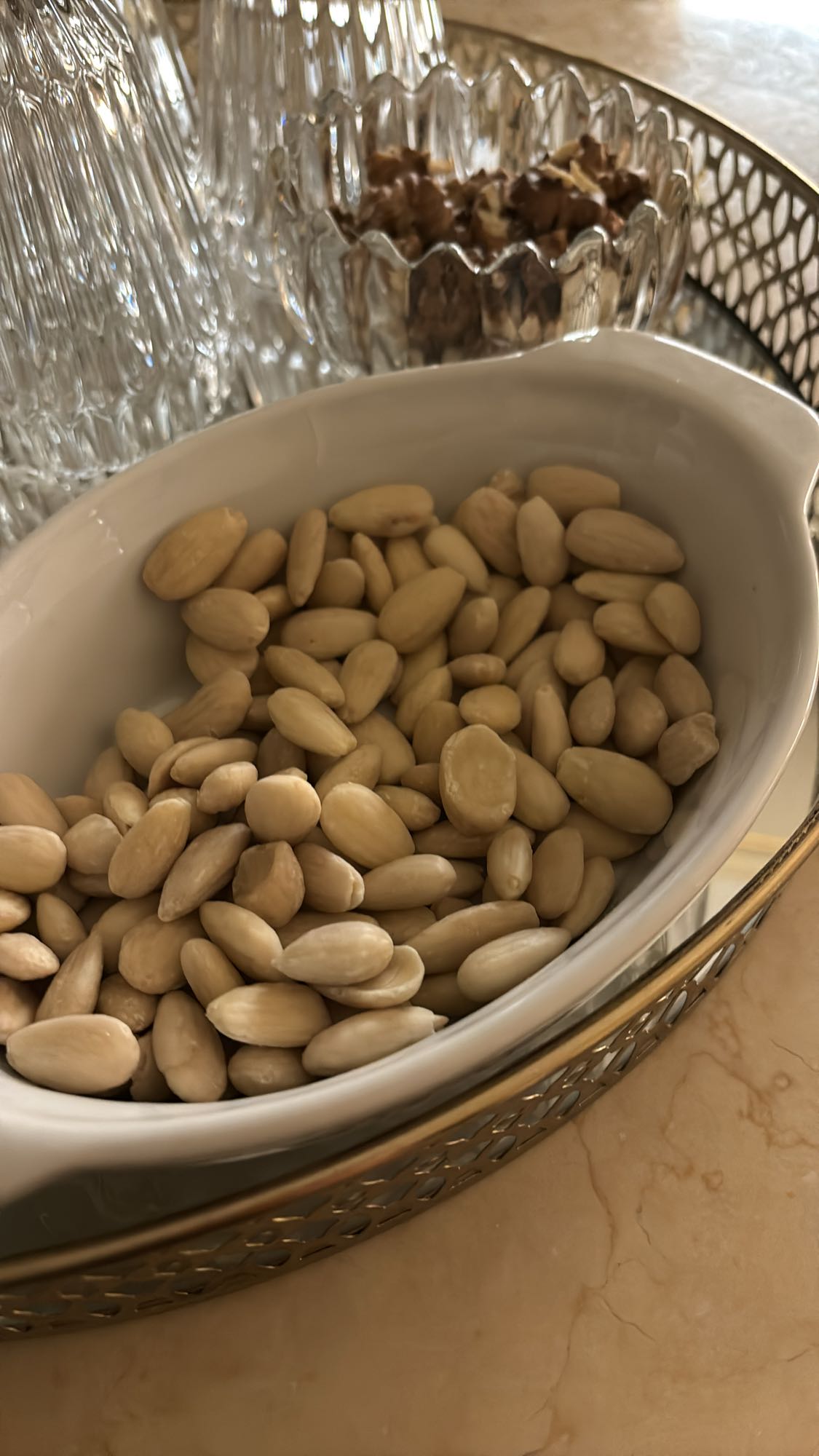 Badem ve ceviz karışımı