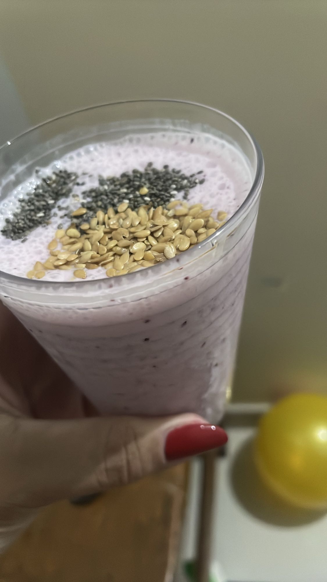 Vitamina de frutas com sementes