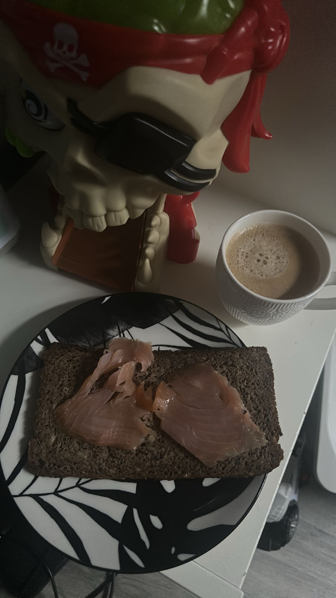 Pâine cu somon afumat