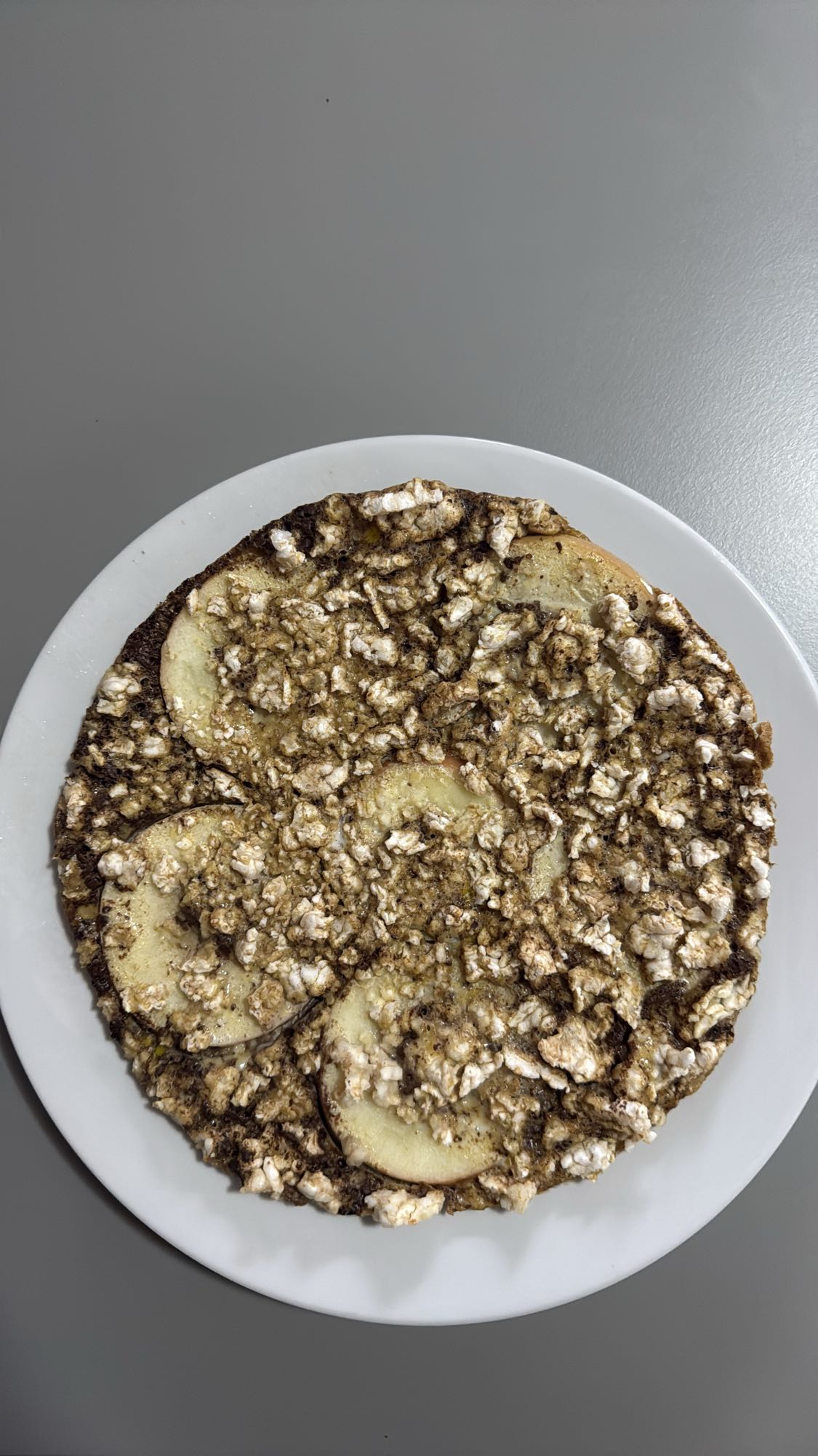 Omlet cu mere și orez expandat