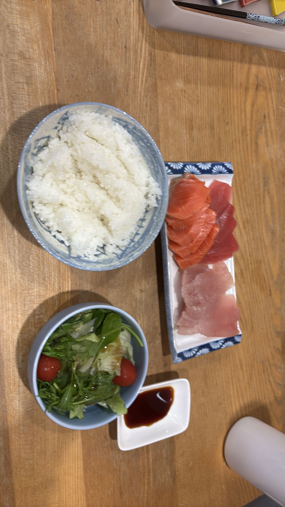 さしみとごはんセット