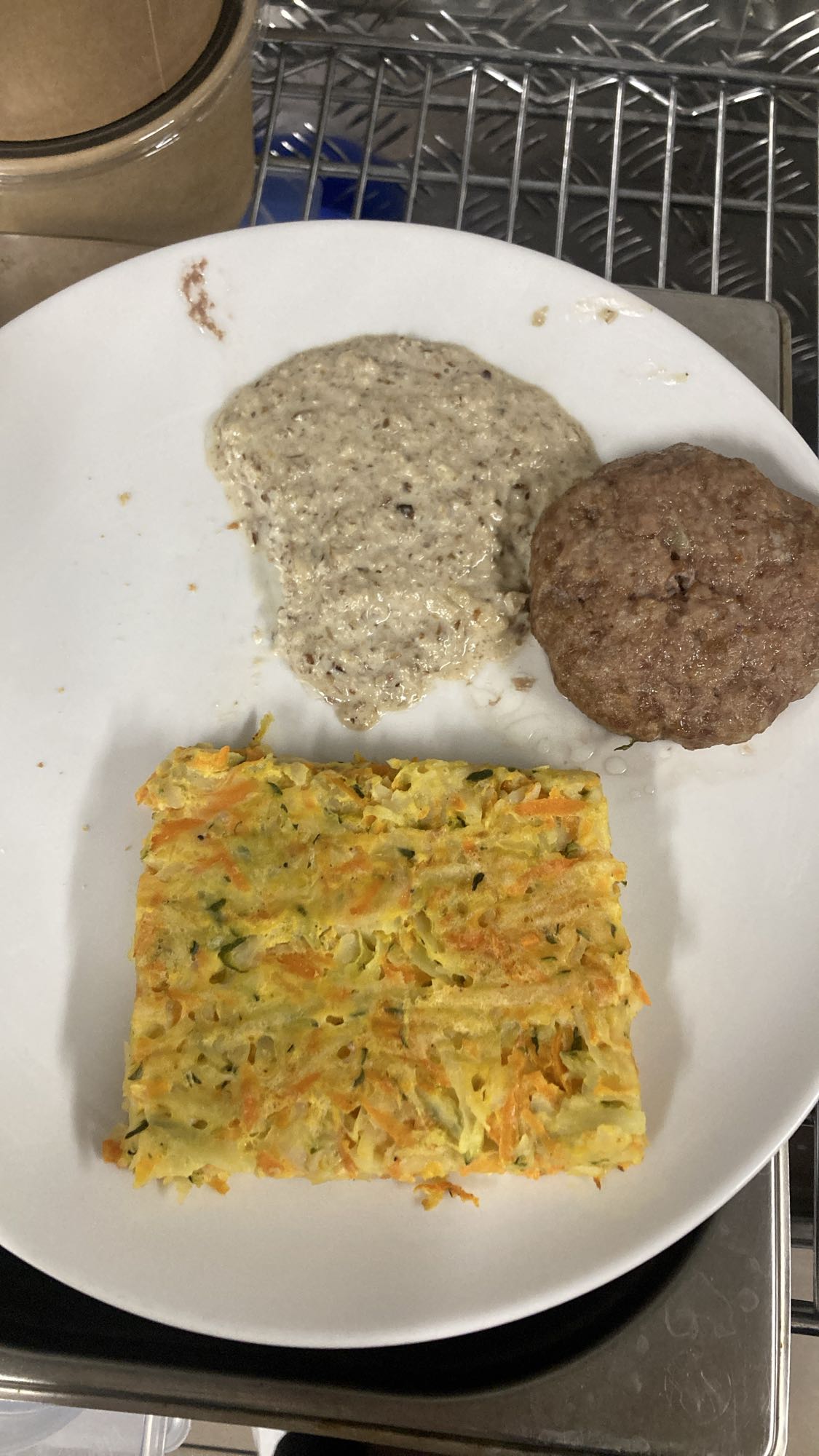 овощная запеканка с котлетой