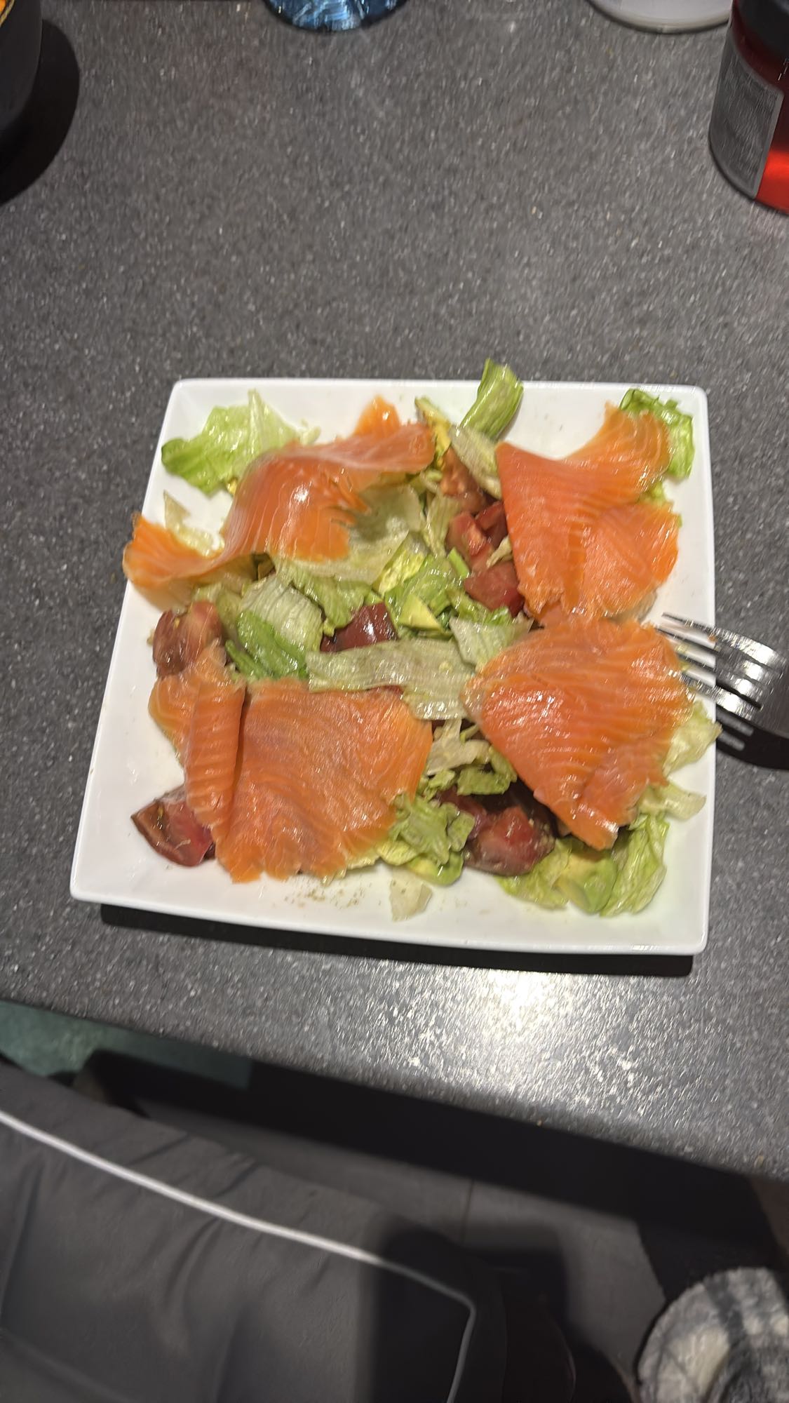 Salade au saumon fumé