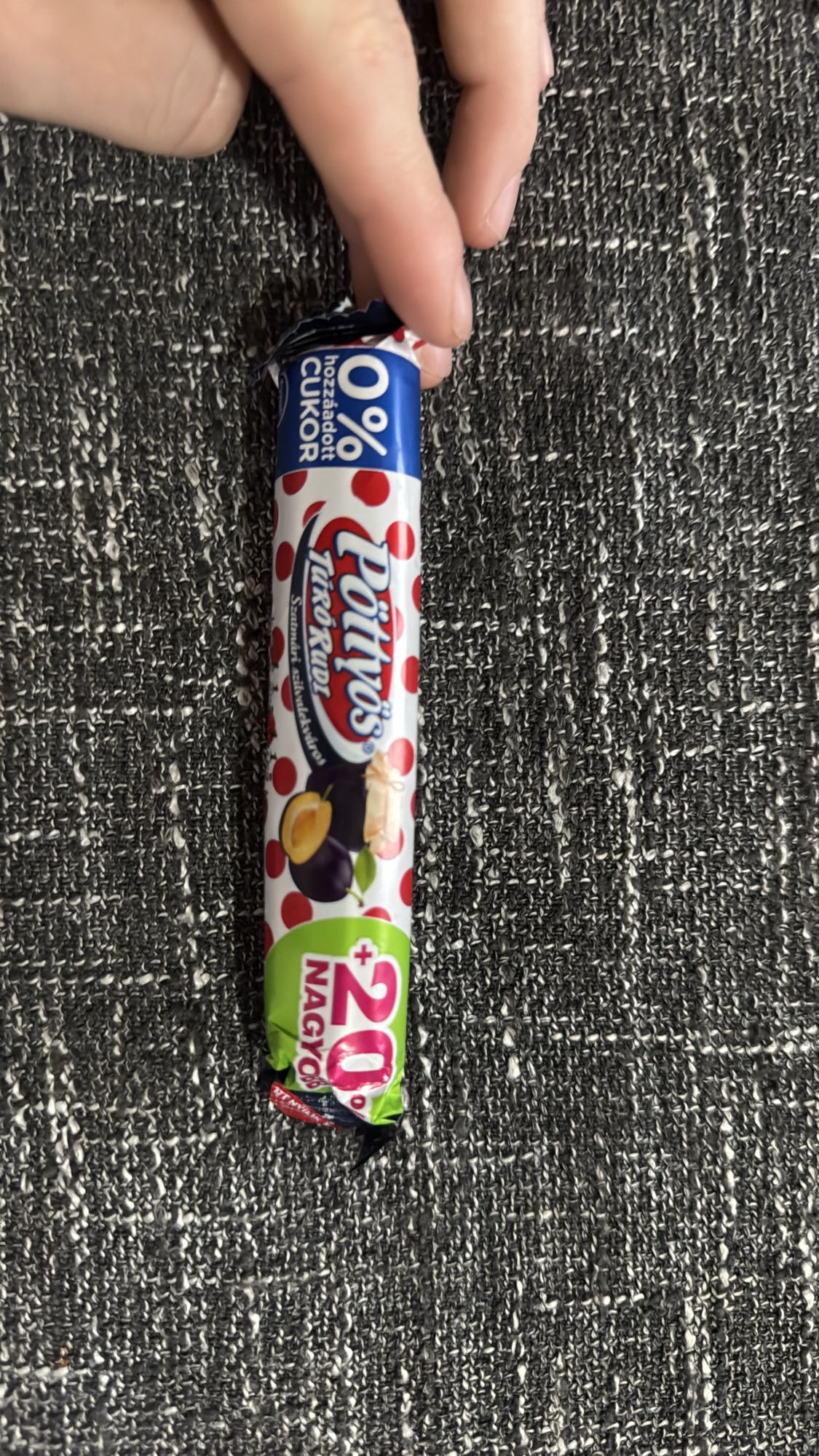 Baton Pöttyös cu prune