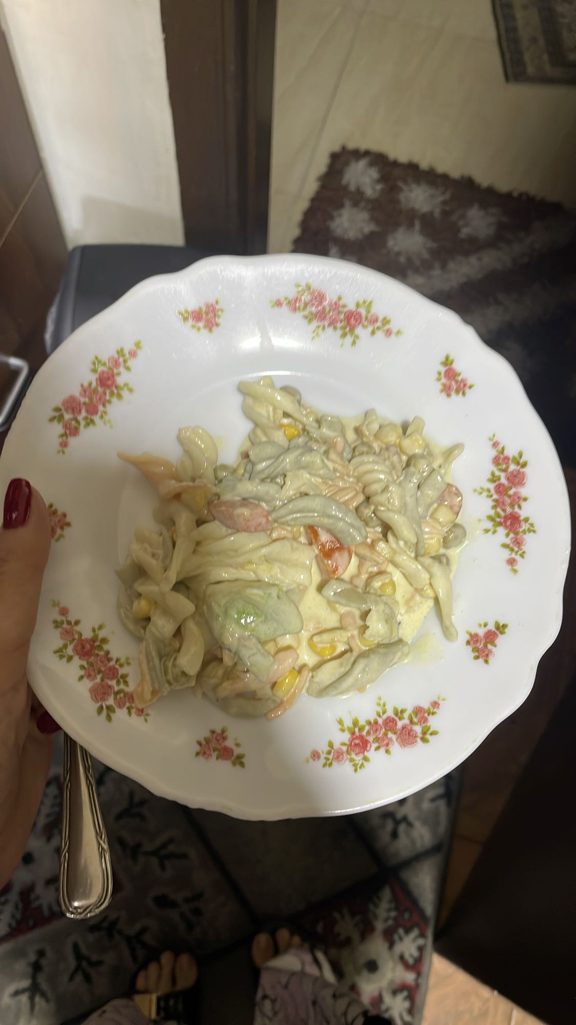 Creamy pasta salad