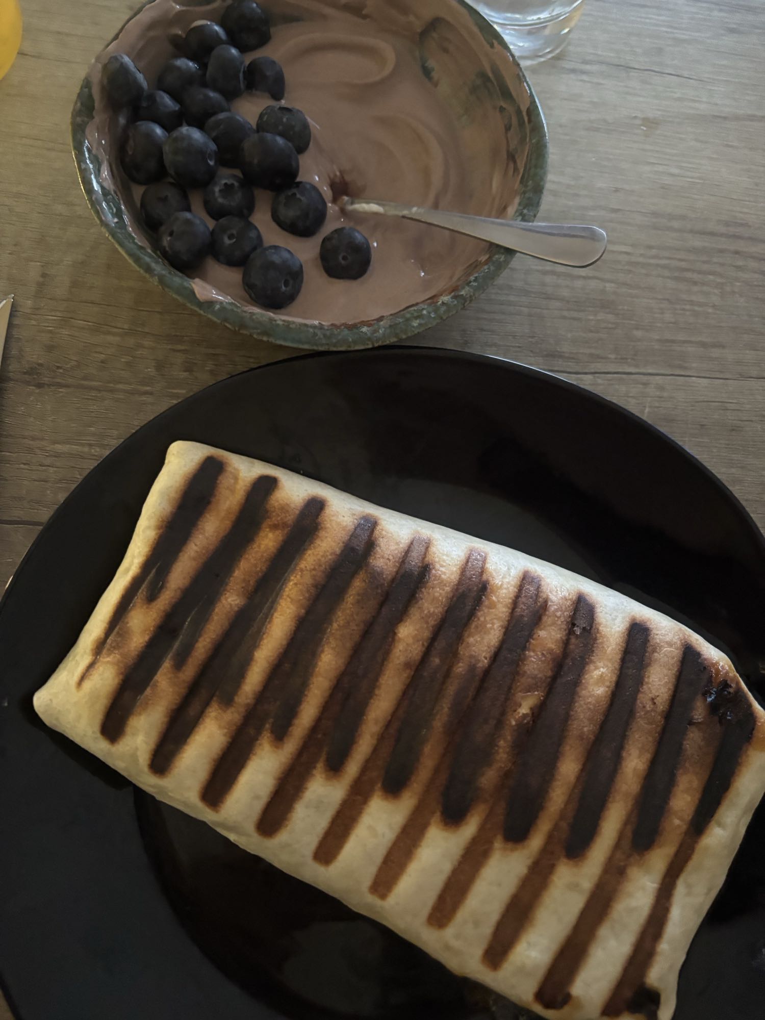 Wrap grillé amélioré et Skyr au cacao