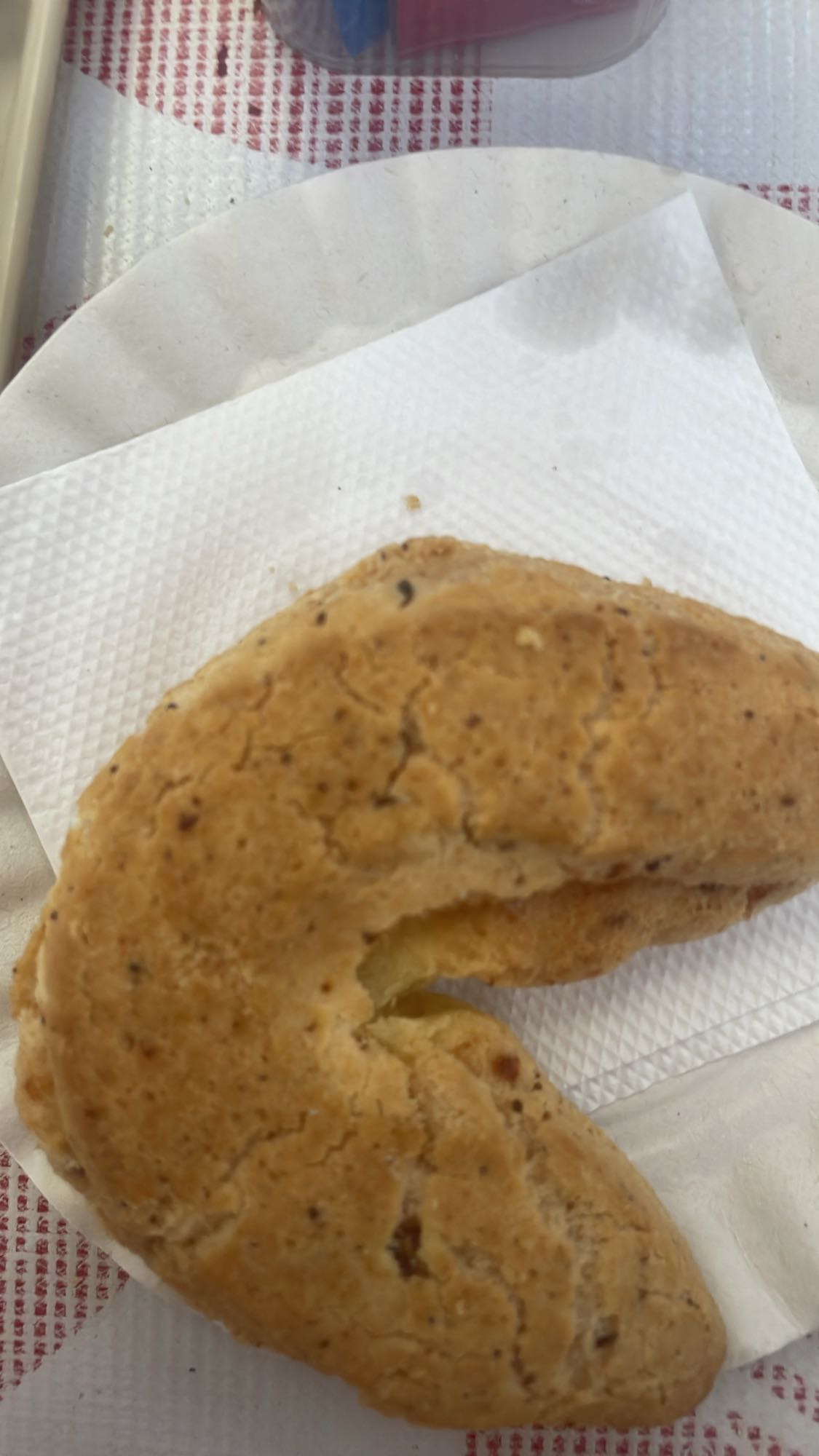 Pão de queijo recheado