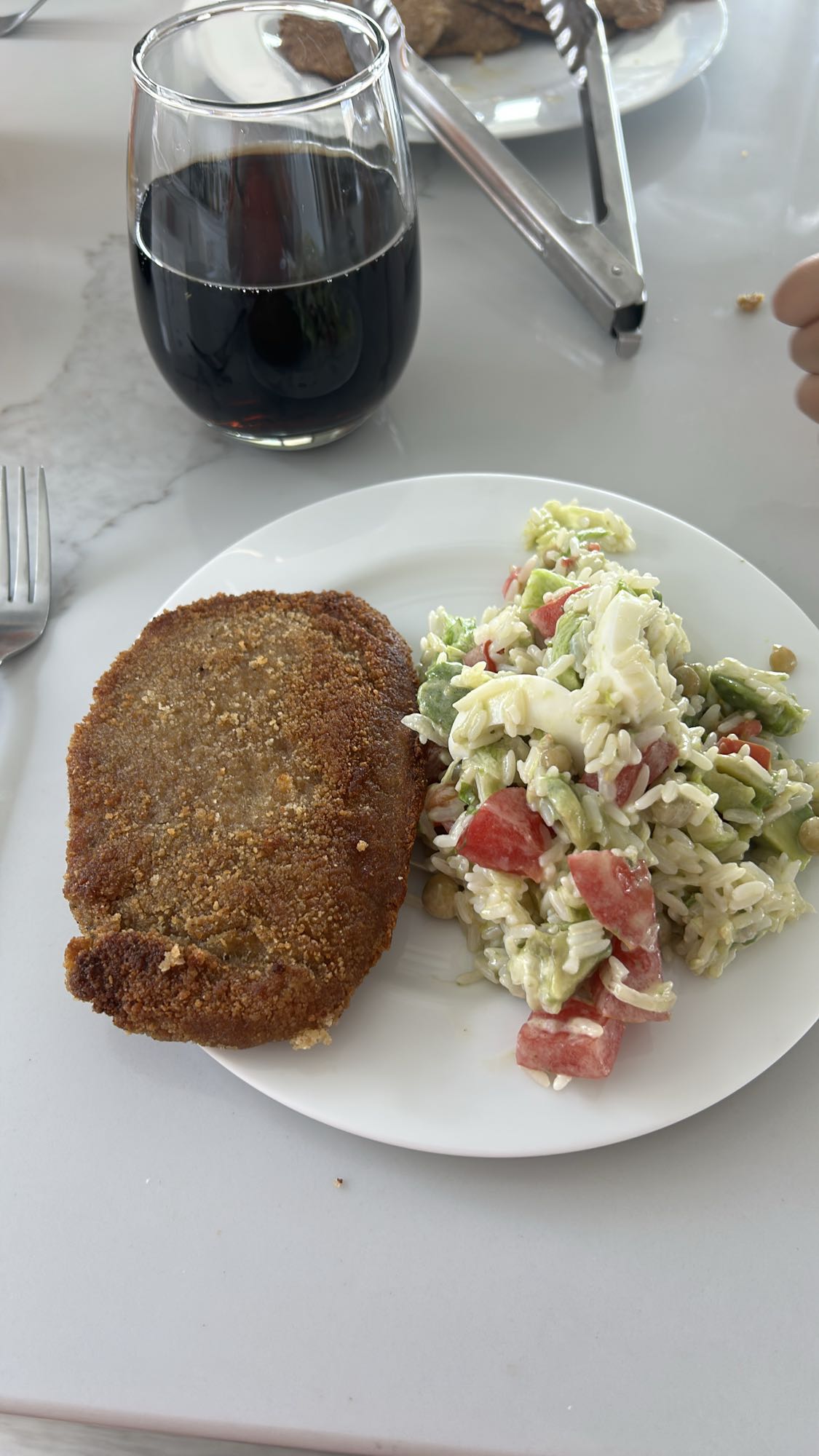 Milanesa con ensalada