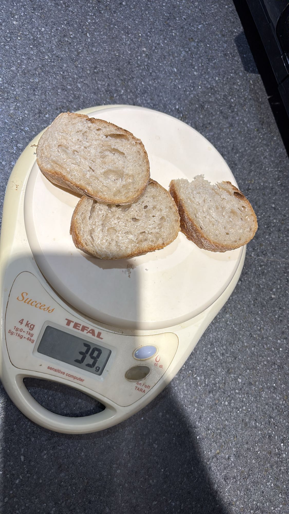 Tranches de pain au levain et seigle