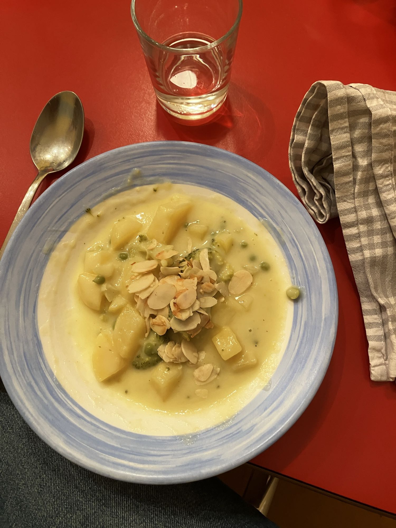 Sopa cremosa de batata