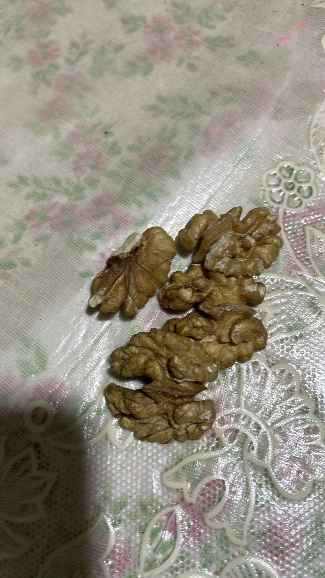 Raw Walnuts Snack