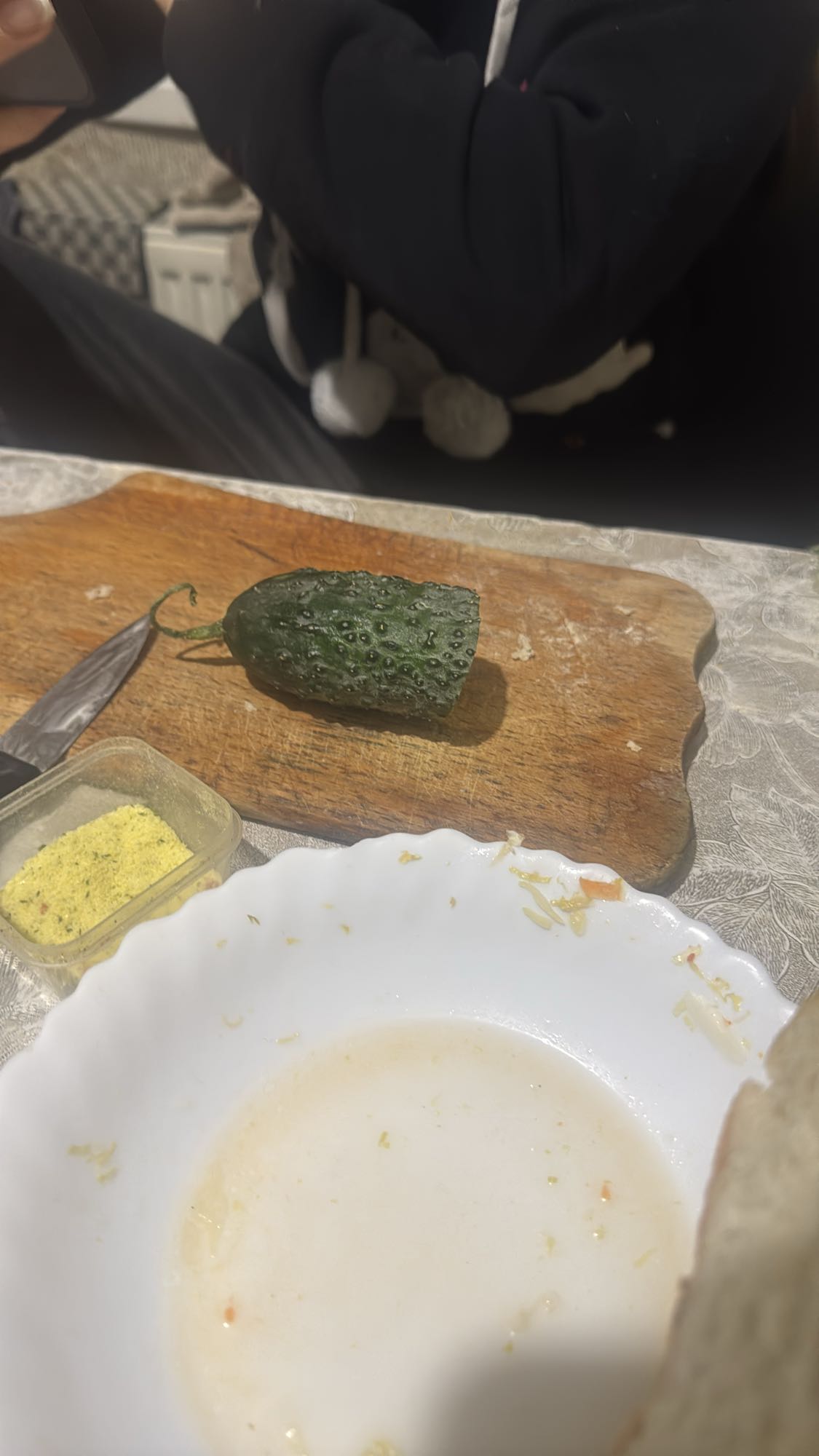 Огурец и специи