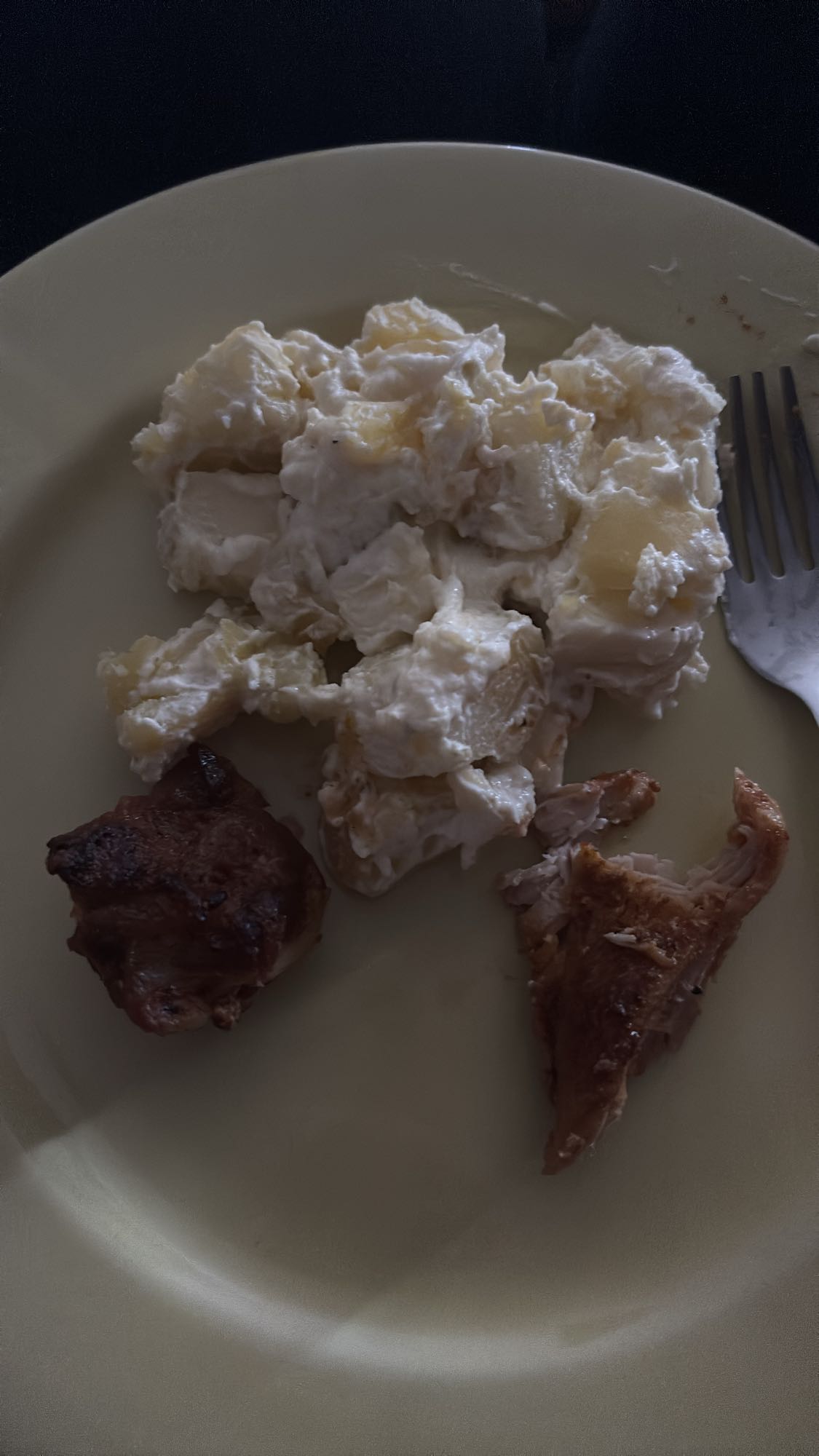 Csirkesült és krumplisaláta