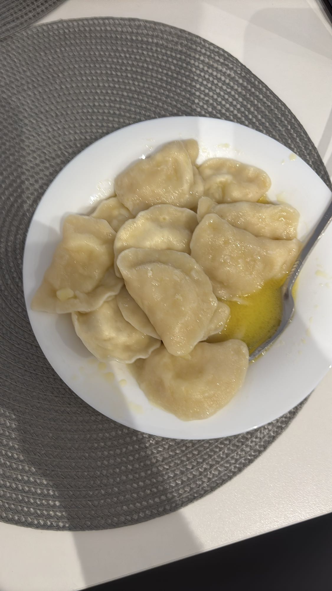Pierogi z masłem