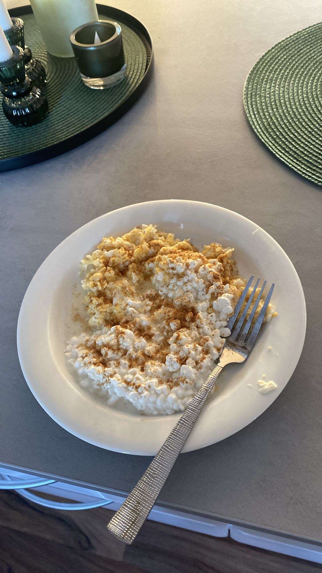 Äggröra med cayennepeppar och keso