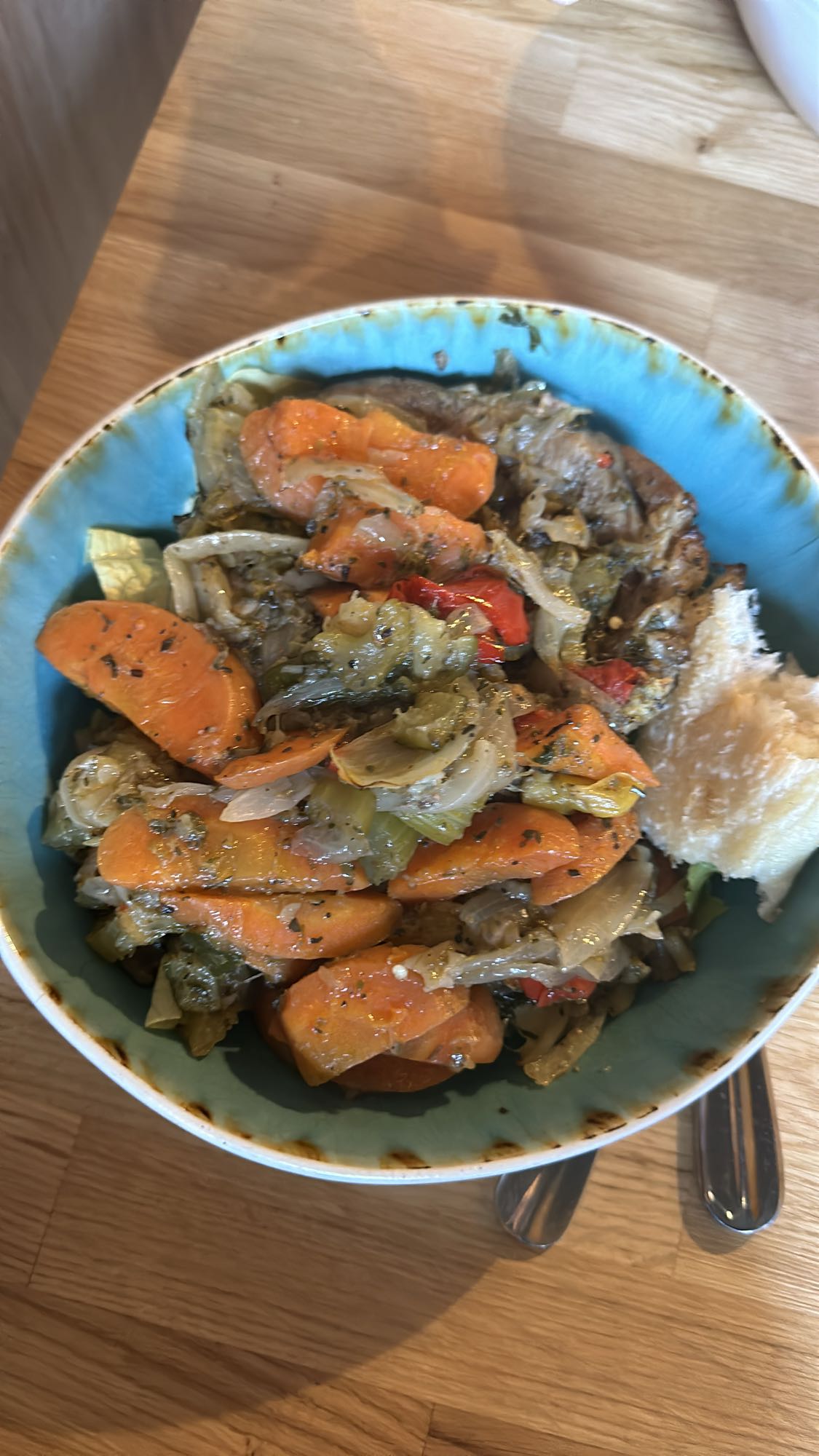 Legume sotate cu pâine