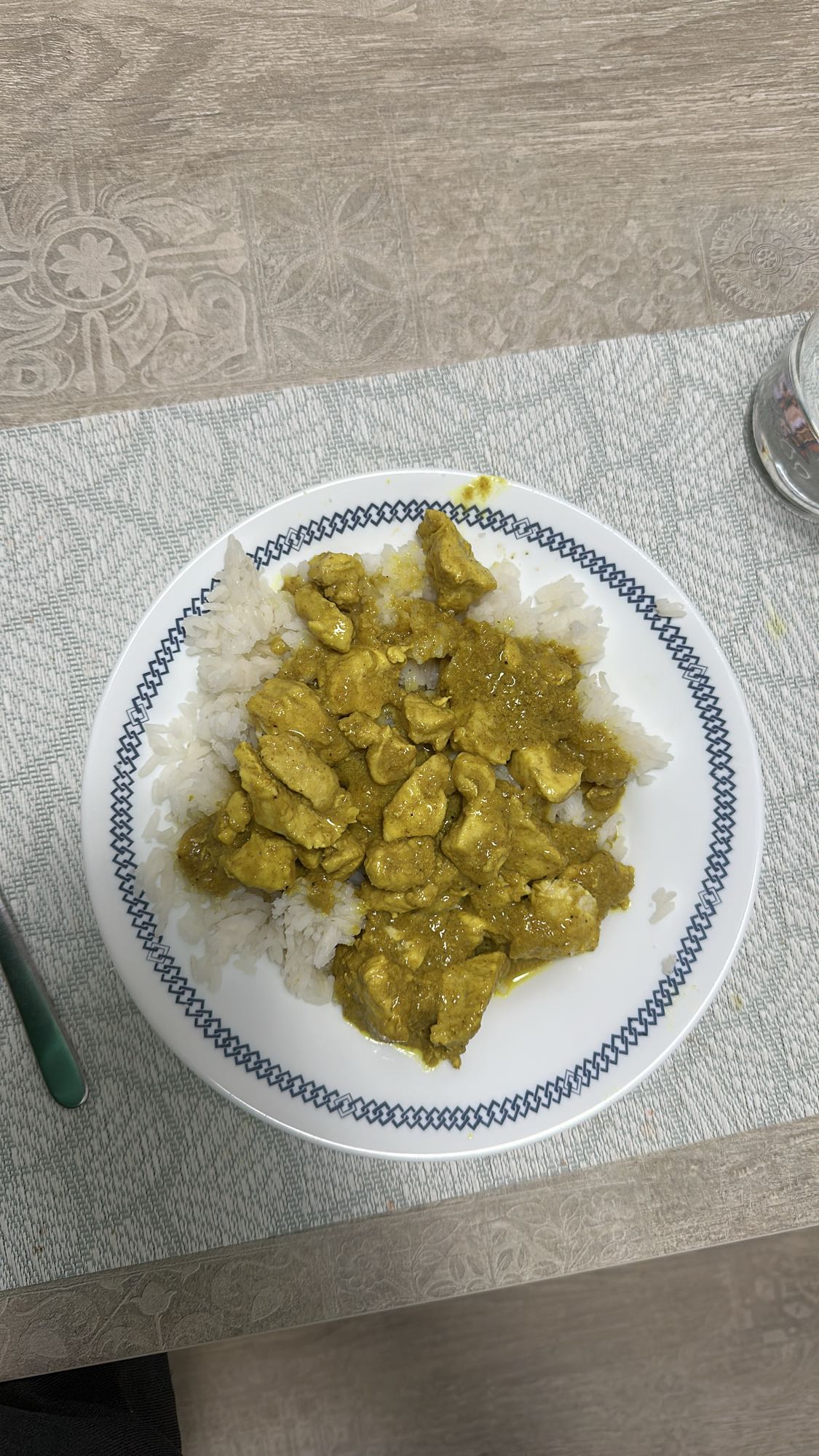 pollo al curry con arroz