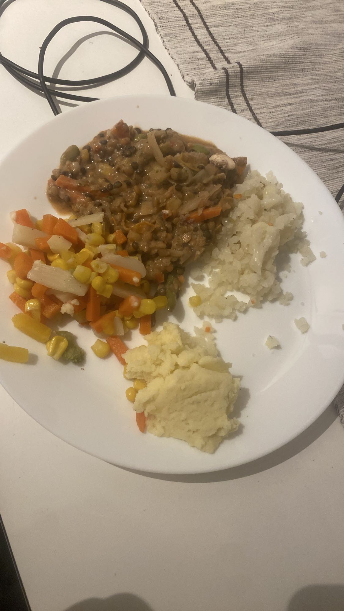 Grönsaksgryta med mos