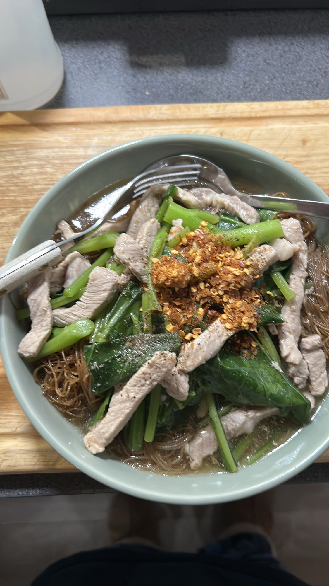 Glassnudler med svinekjøtt