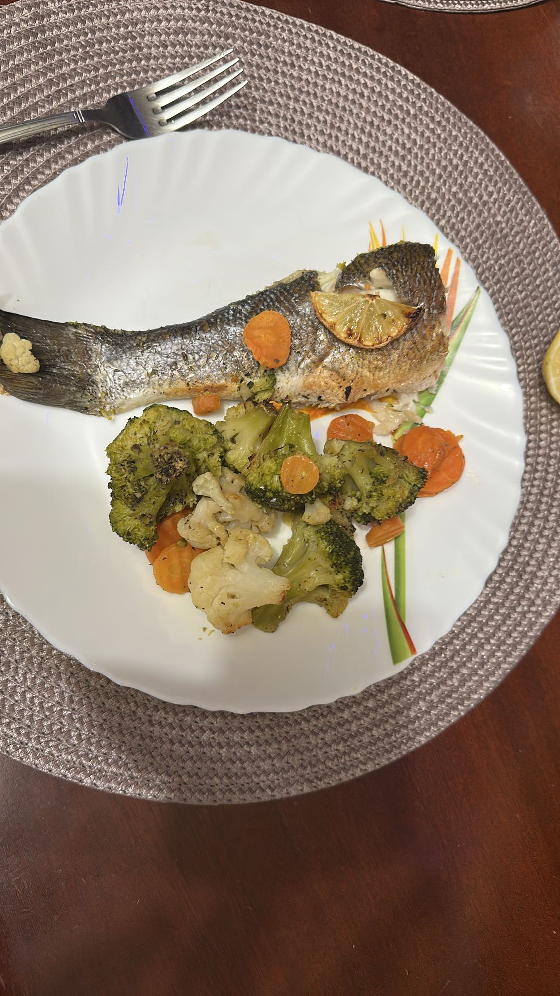 Pește cu legume la cuptor