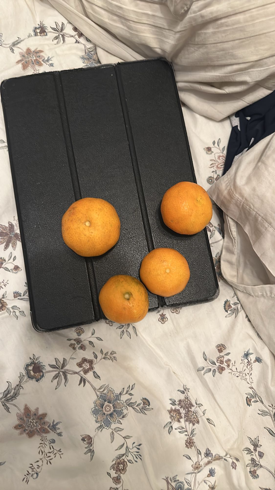 Fresh mandarins
