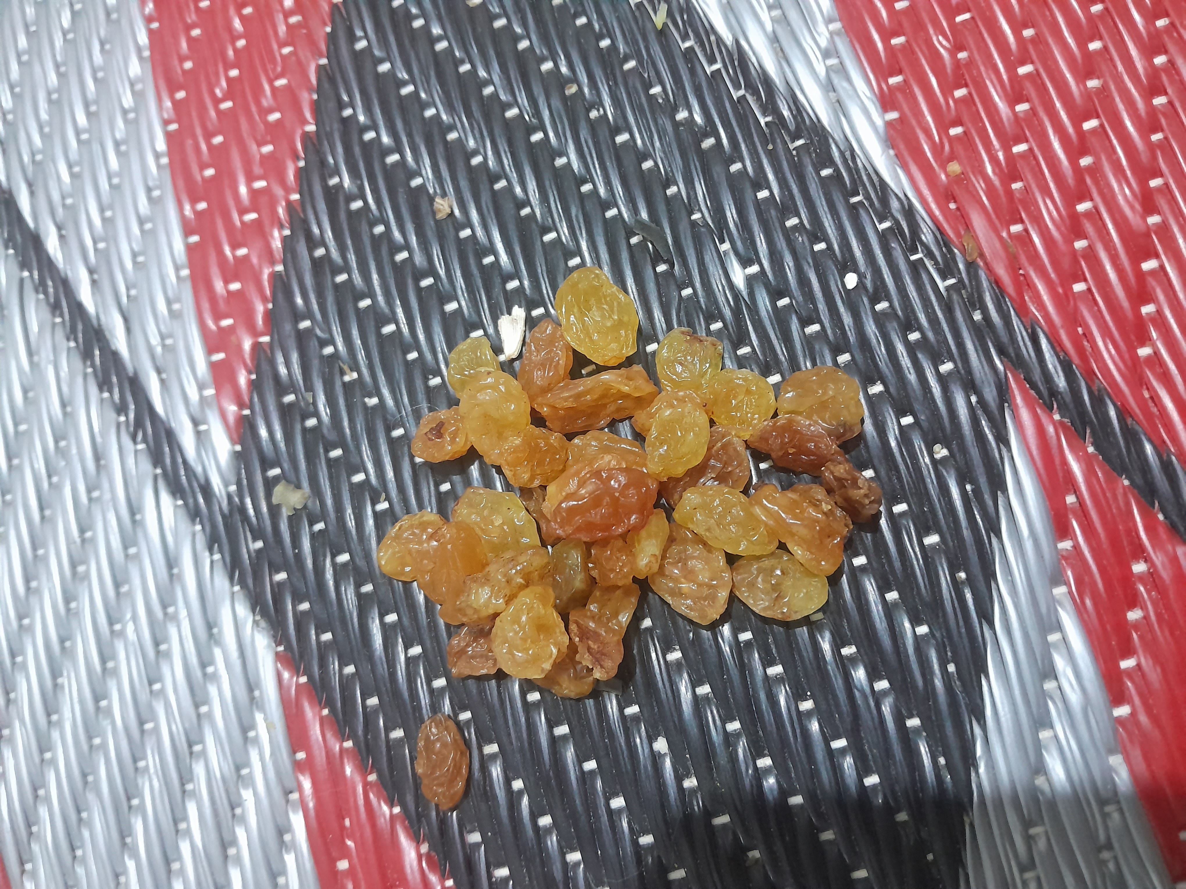 Golden Raisins Snack