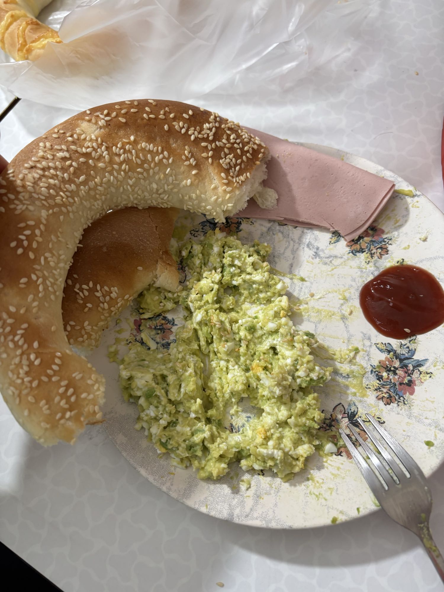 Sesame bagel breakfast