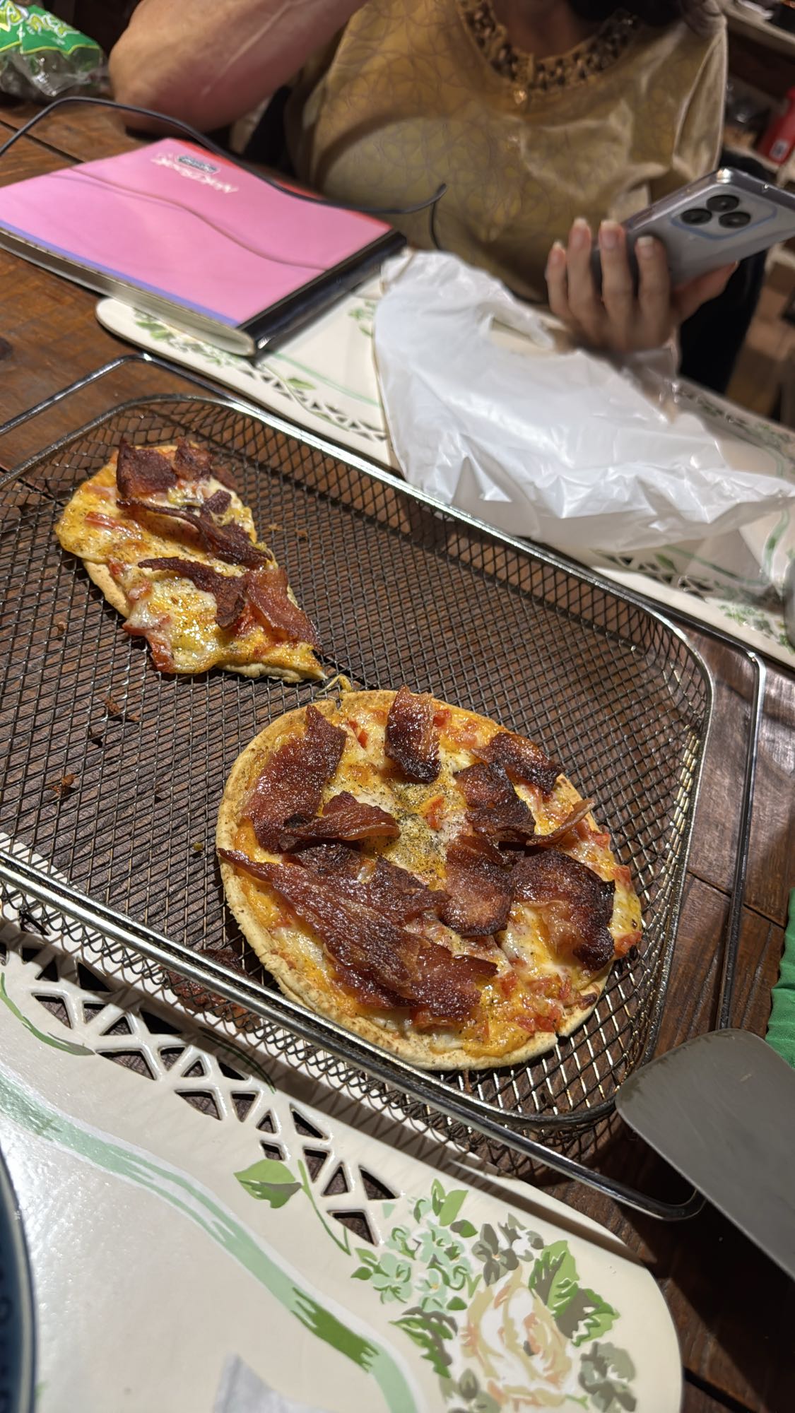 pizza con tocino