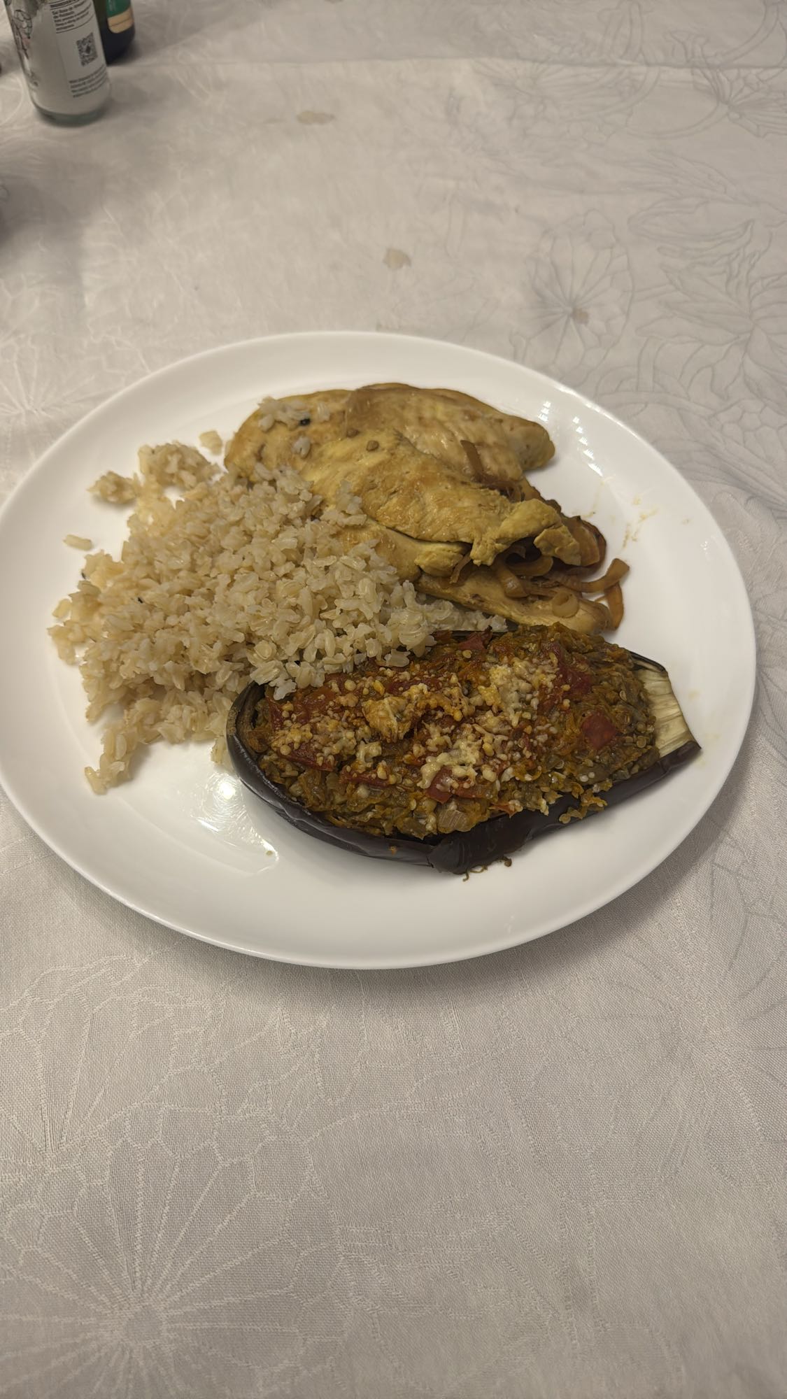 Frango, arroz integral e berinjela