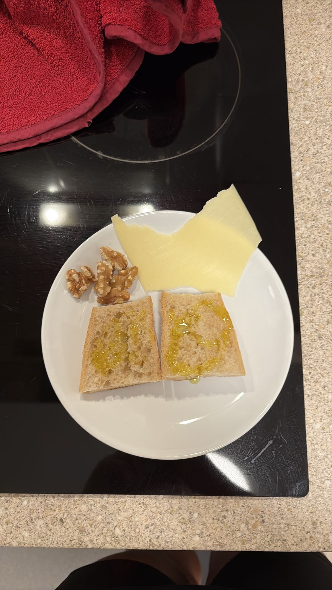 Pan con queso y nueces