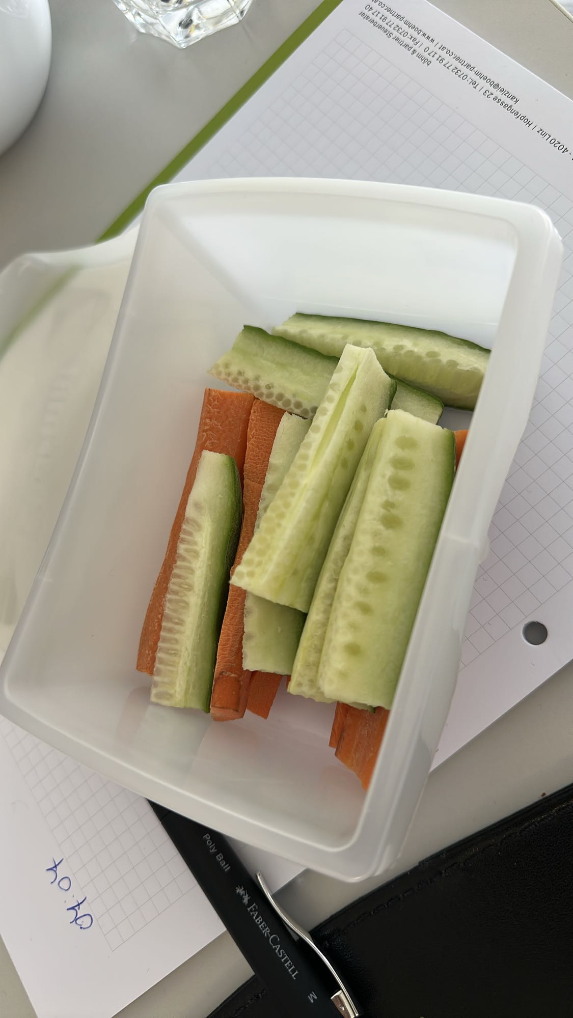 Karotten-Gurken-Sticks