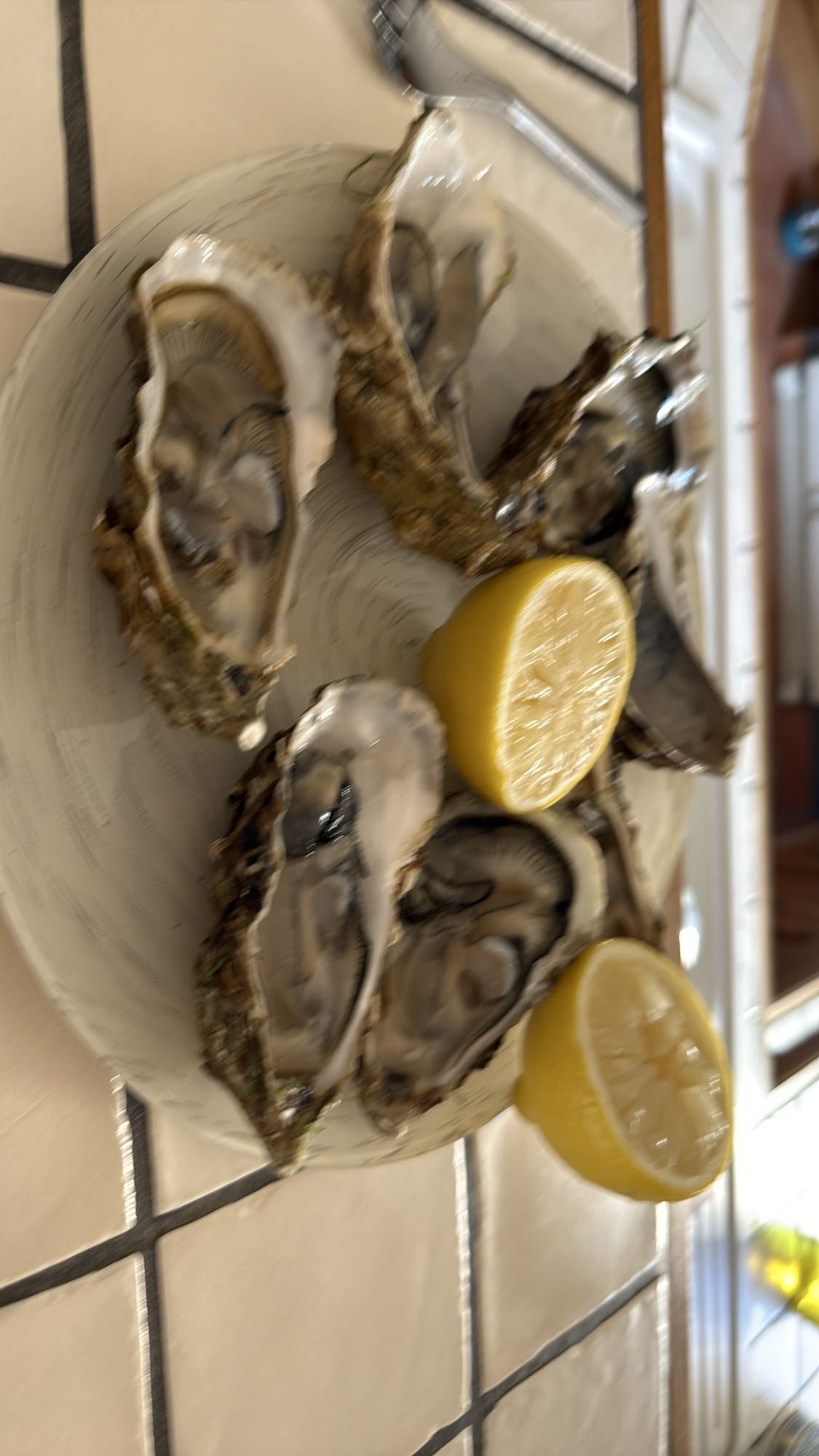 Huîtres avec citron
