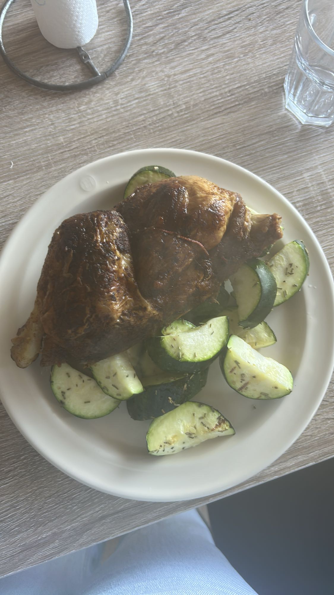 Poulet rôti et courgettes