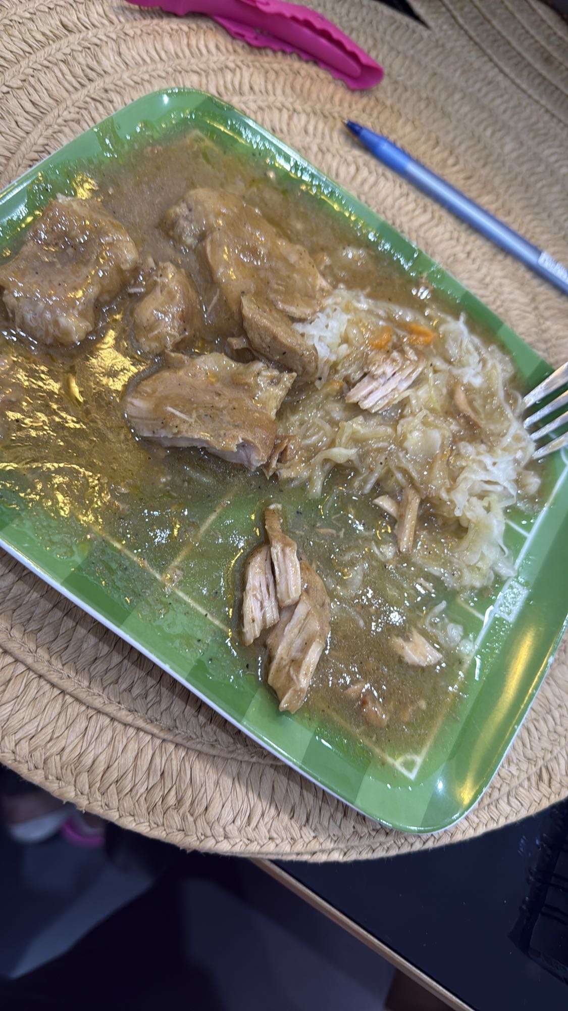 Gulasz z ryżem i kapustą