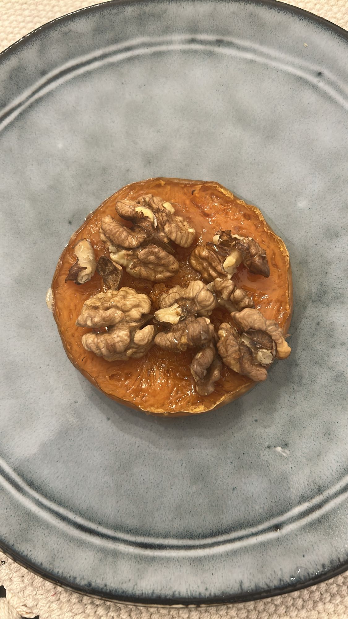 Dovleac copt cu nuci