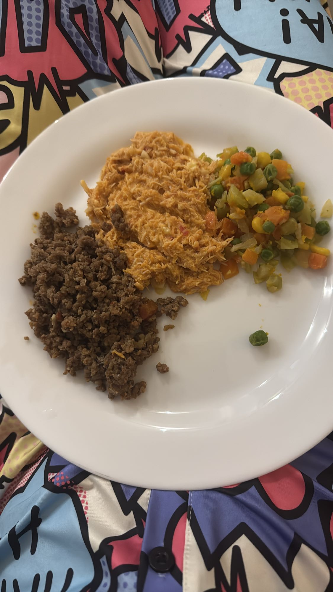 Carne, frango e legumes