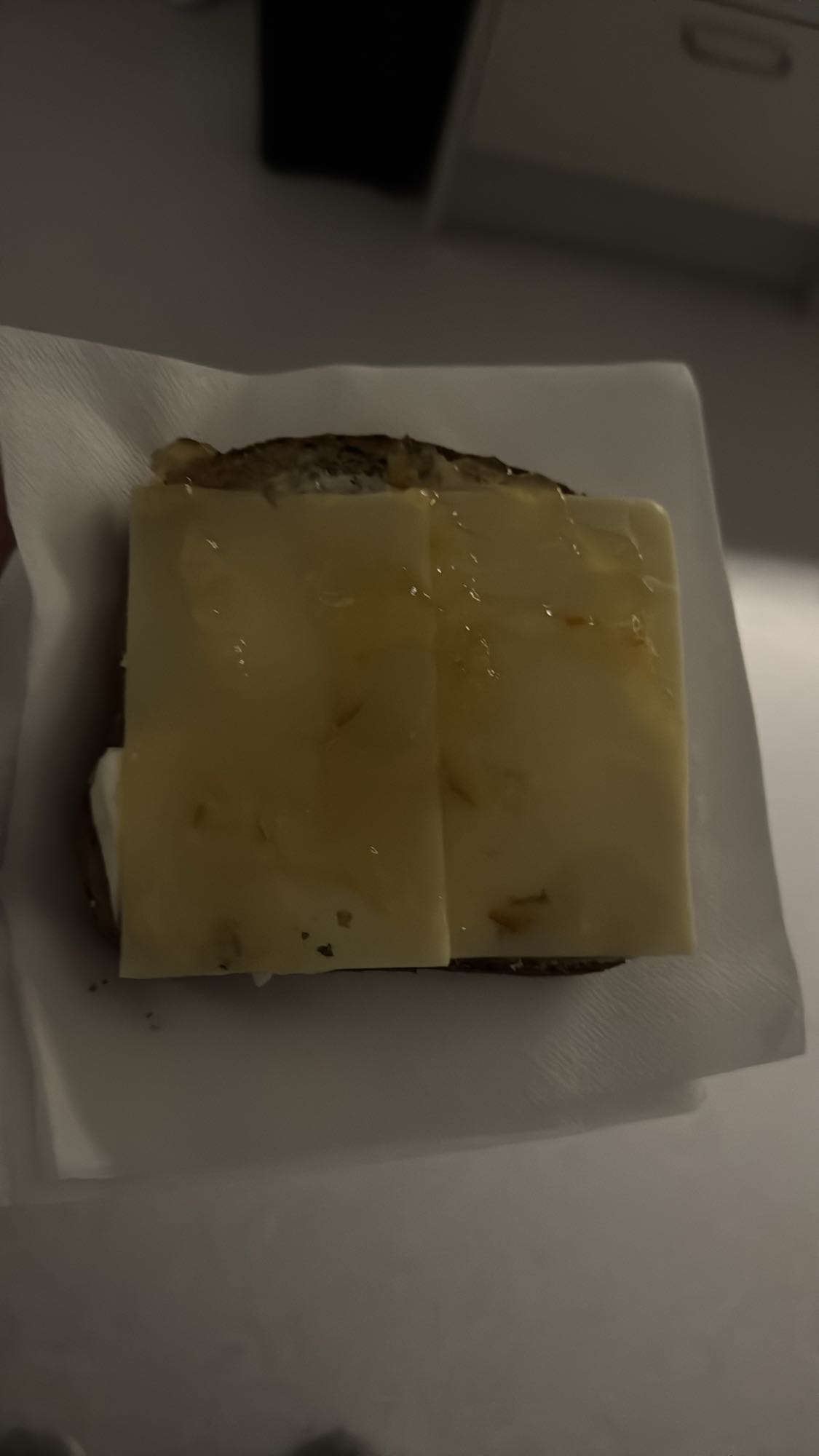 Ostsmörgås med marmelad