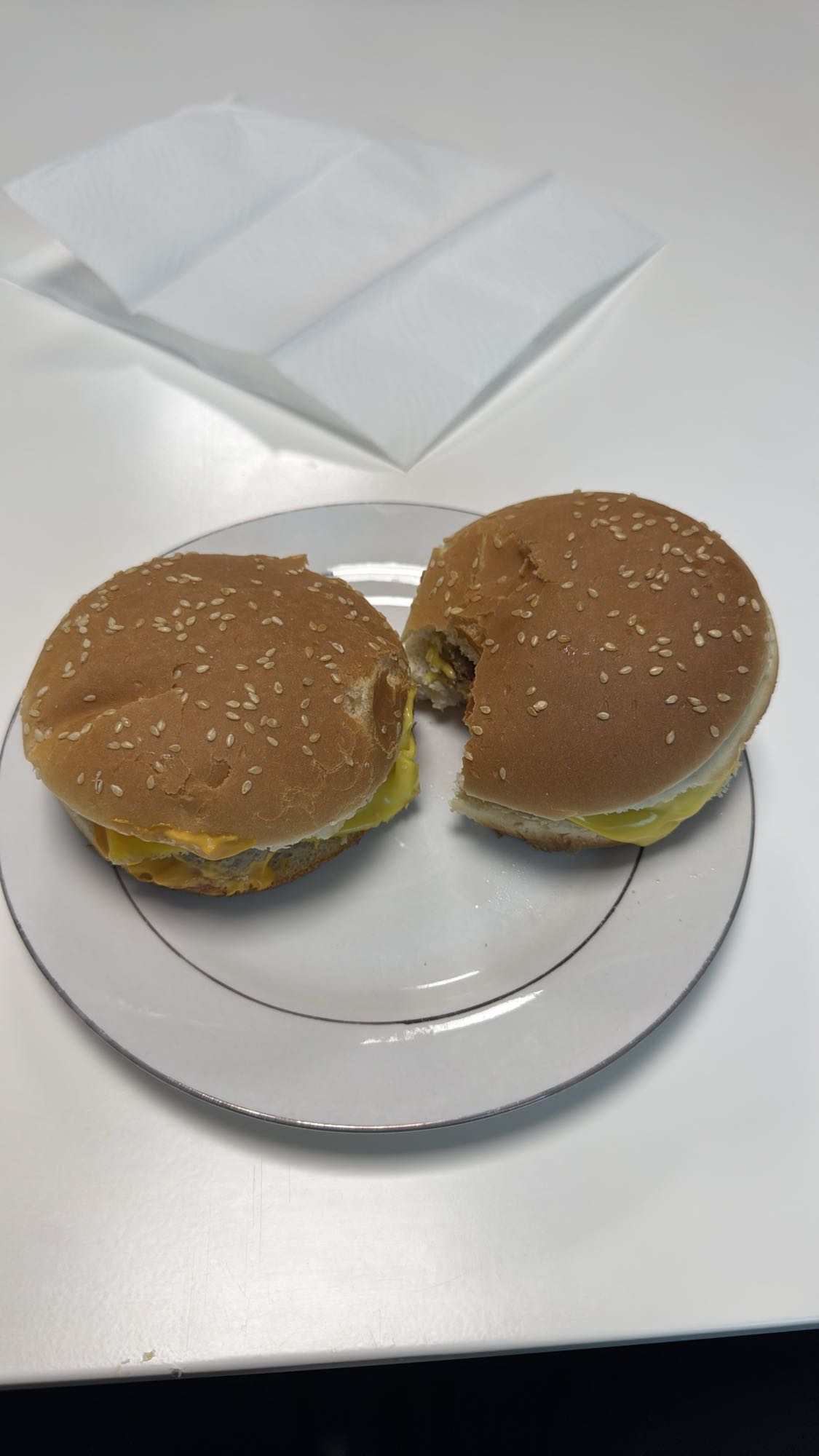 двойной чизбургер