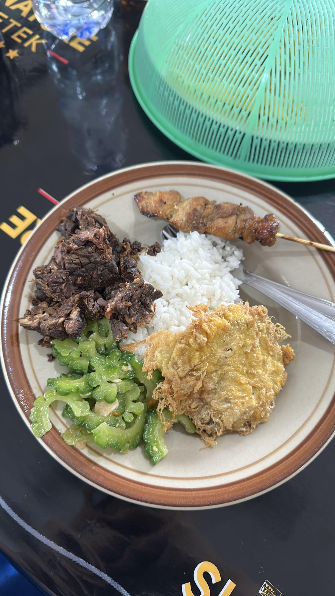 Rice with beef, egg, veggies