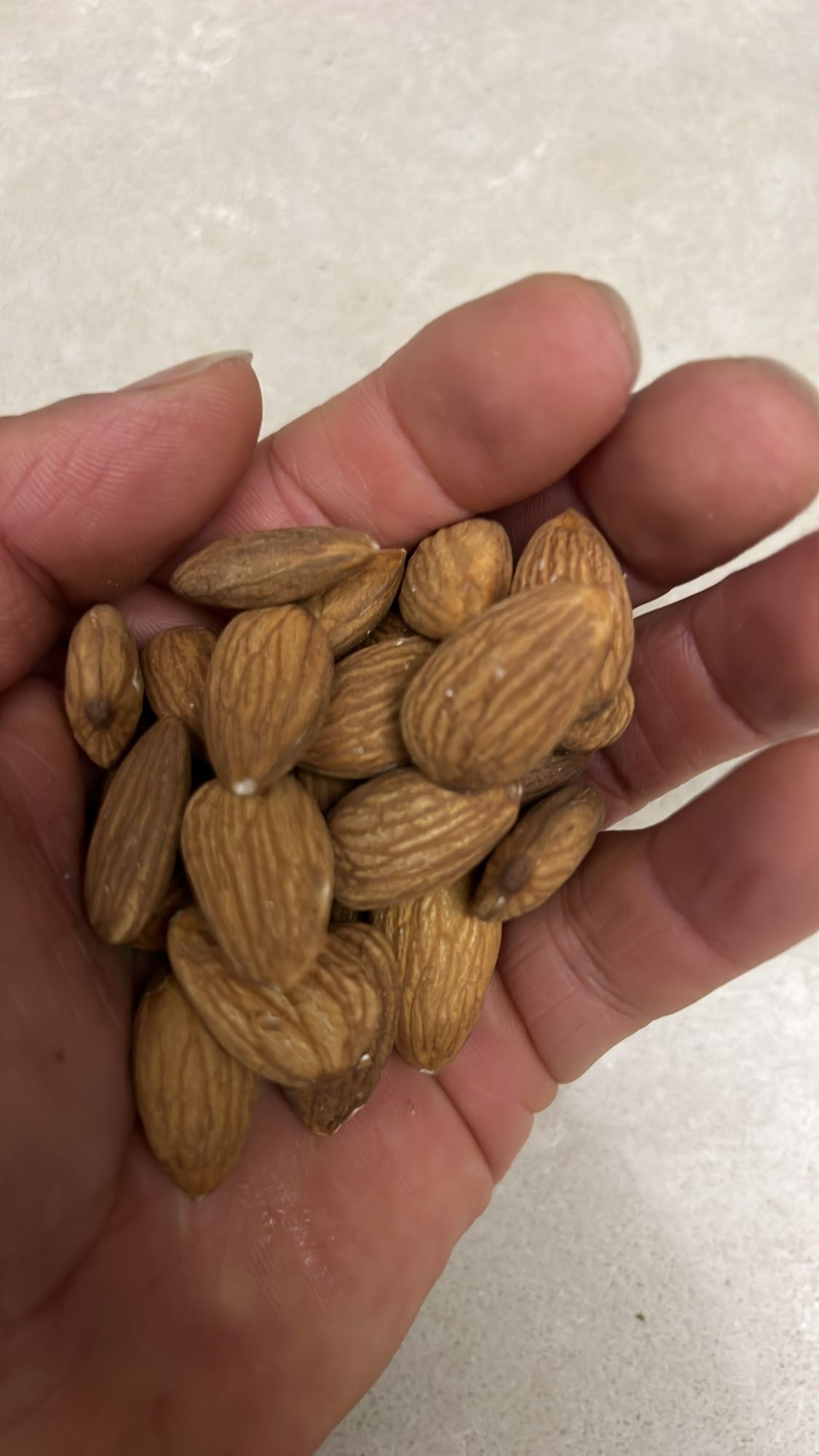 Badem atıştırmalık