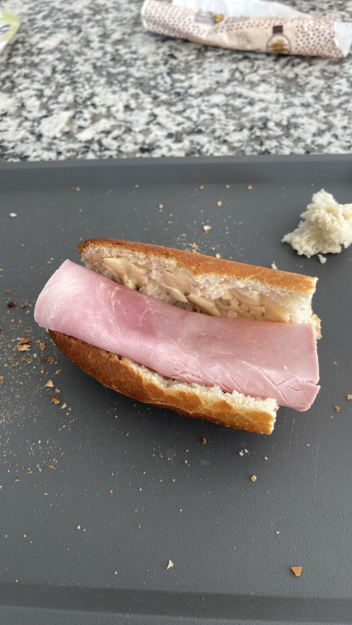 Sandwich jambon beurre