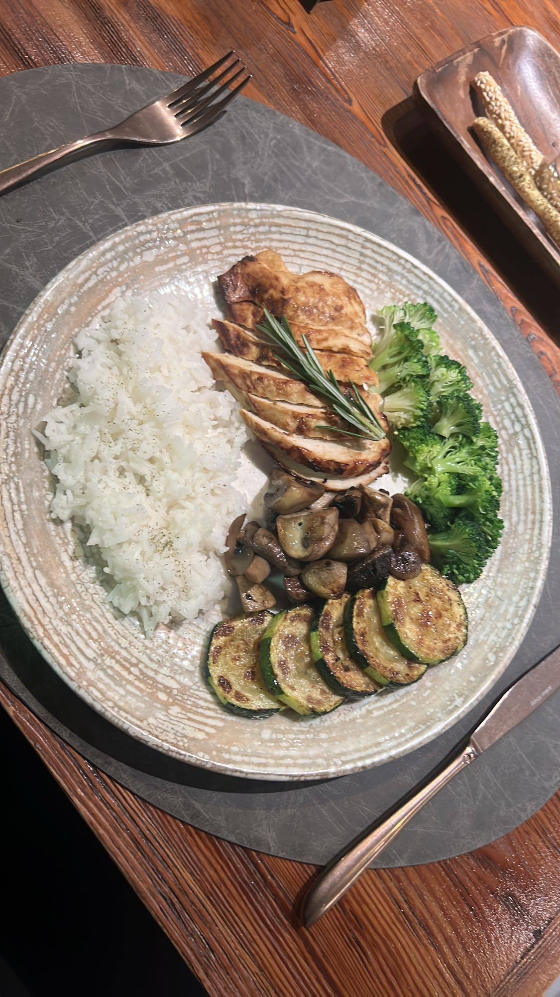 Grilled Chicken Veggie Plate