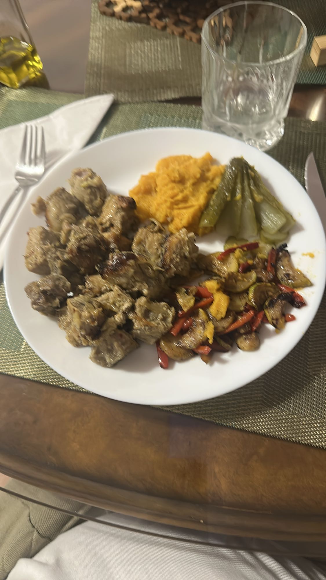 Grilled meat with veggies