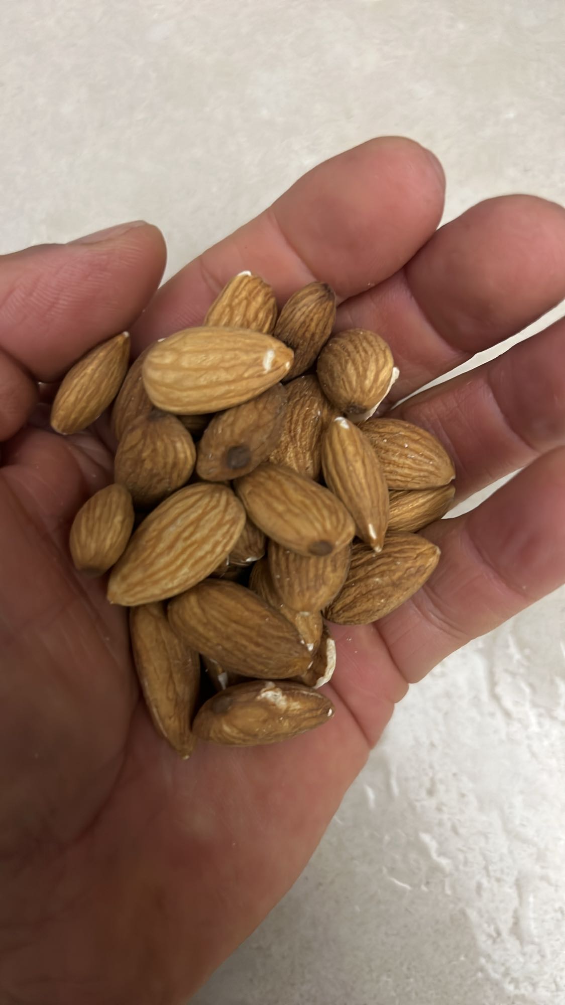 Badem atıştırmalık