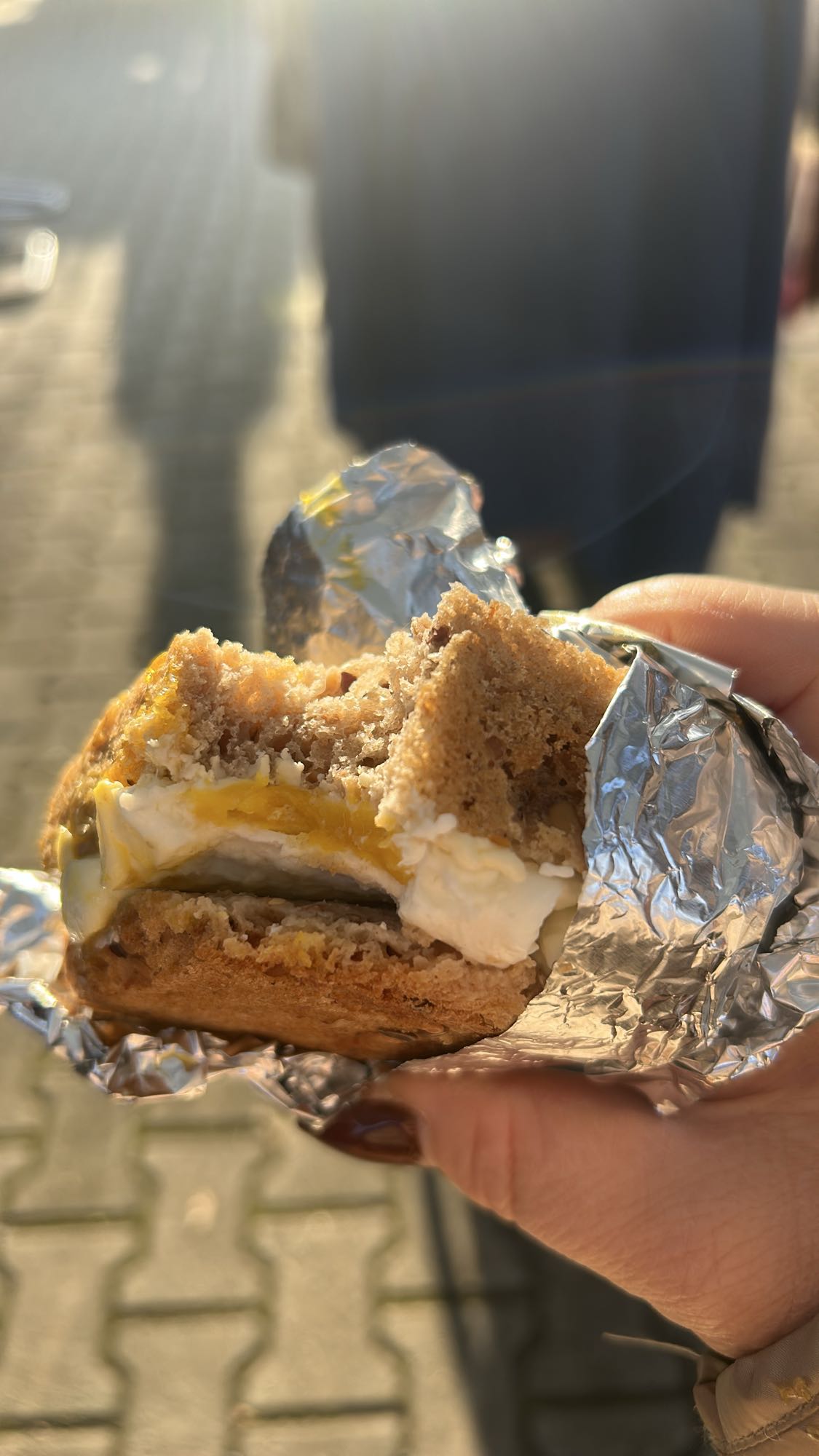 Kanapka z jajkiem i serem