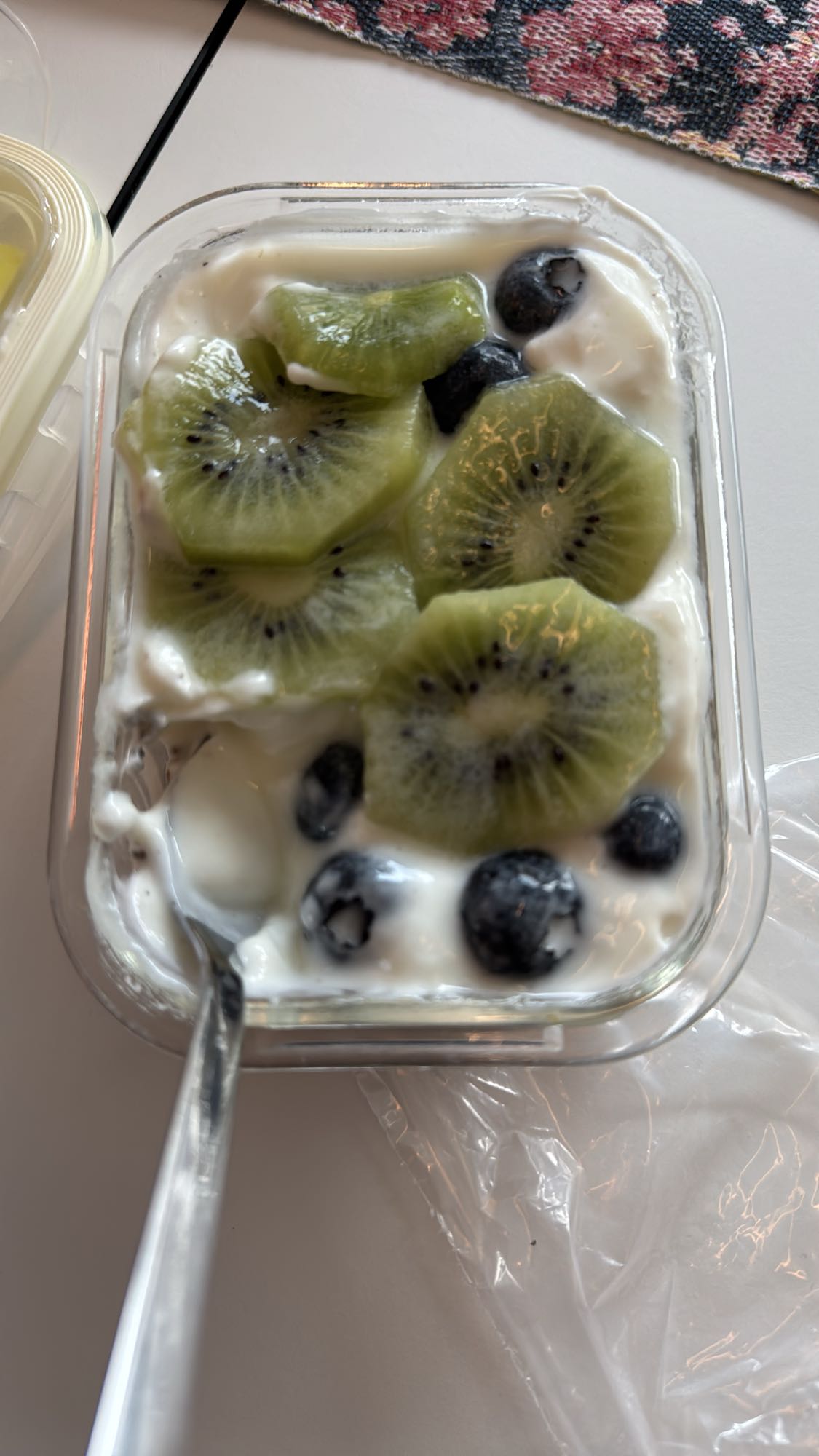 Yoghurt med frukt