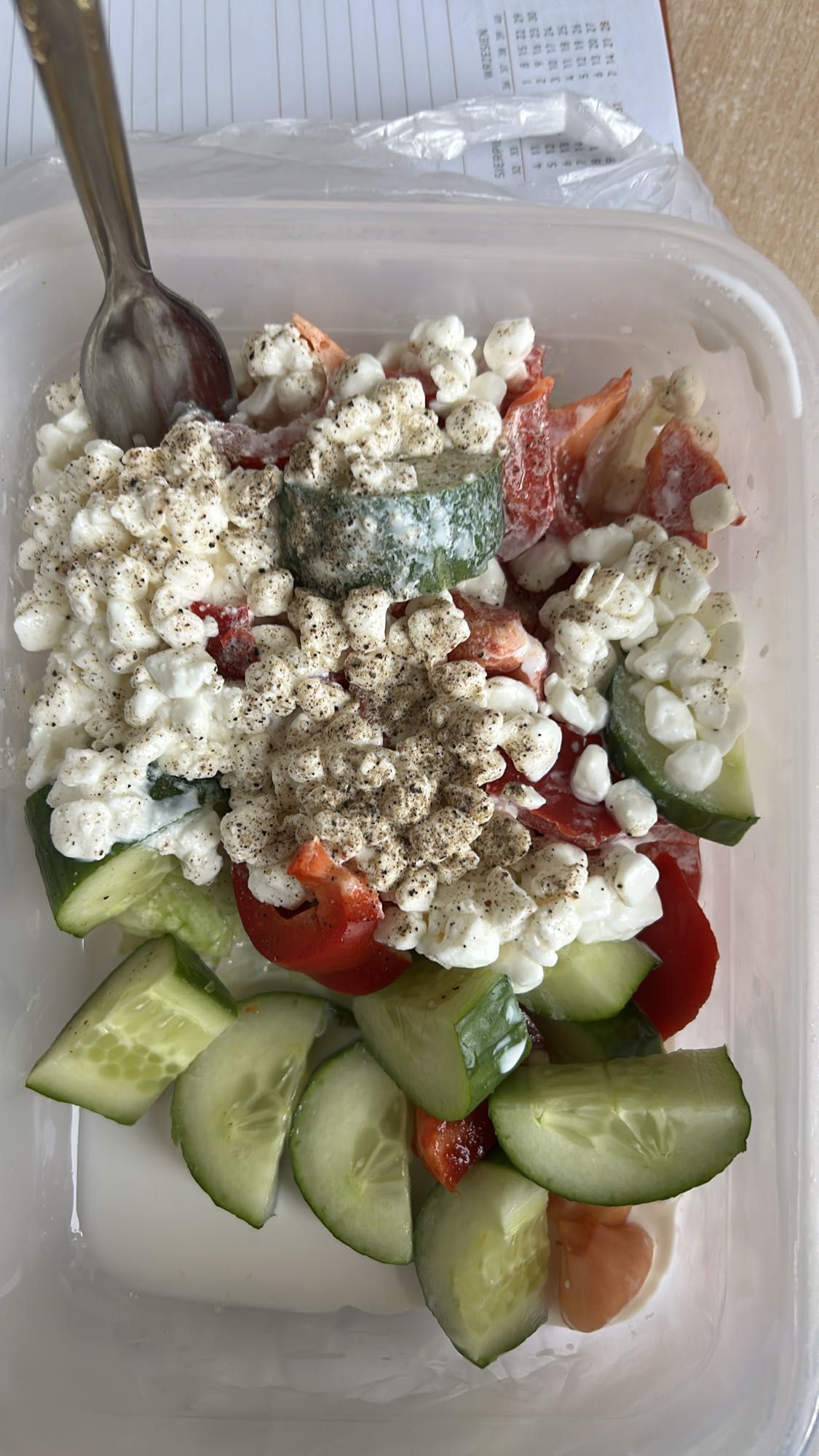 Sałatka z twarogiem