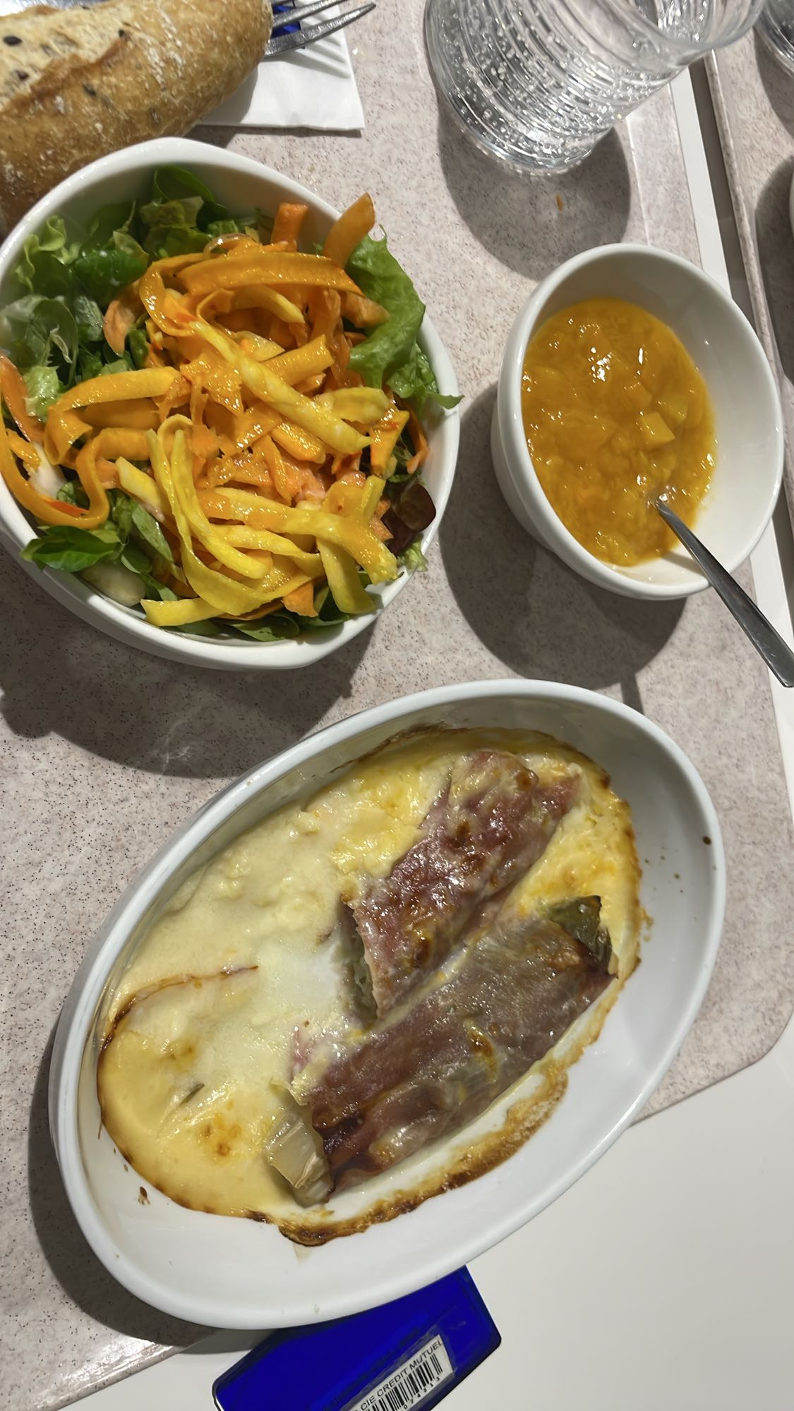 Gratin d'endives et salade