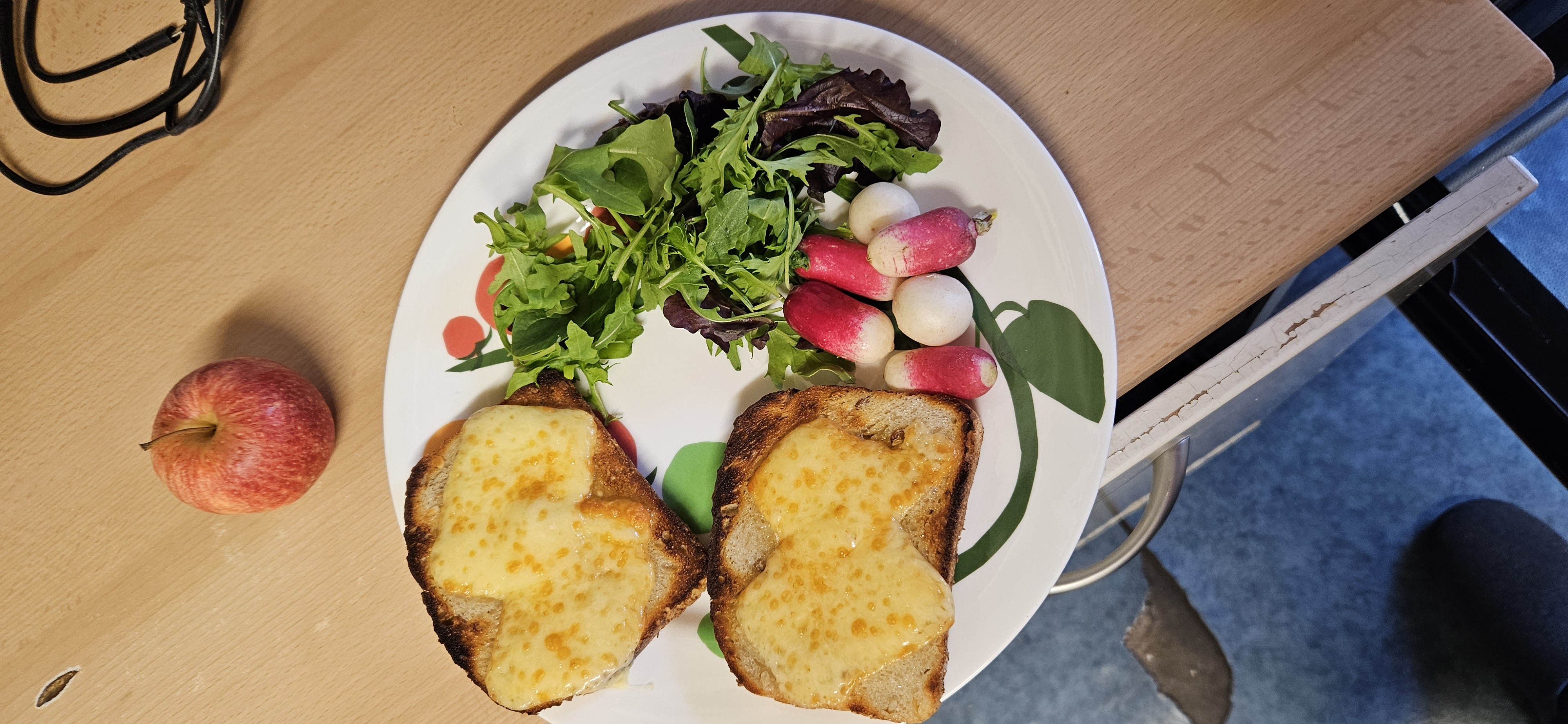 Cheese Toast & Salad