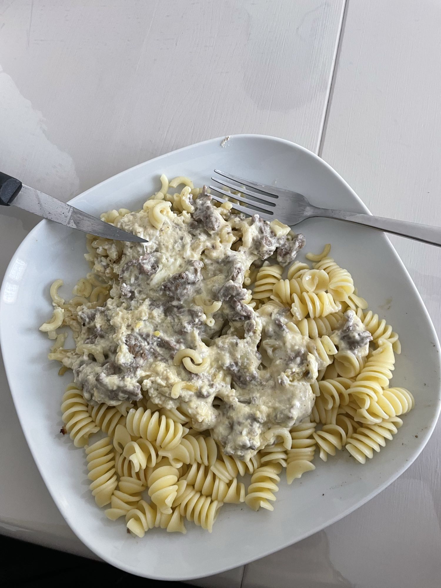 Pâtes à la viande crémeuse